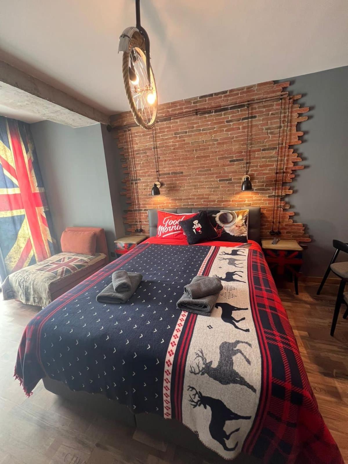 Studio Apartment