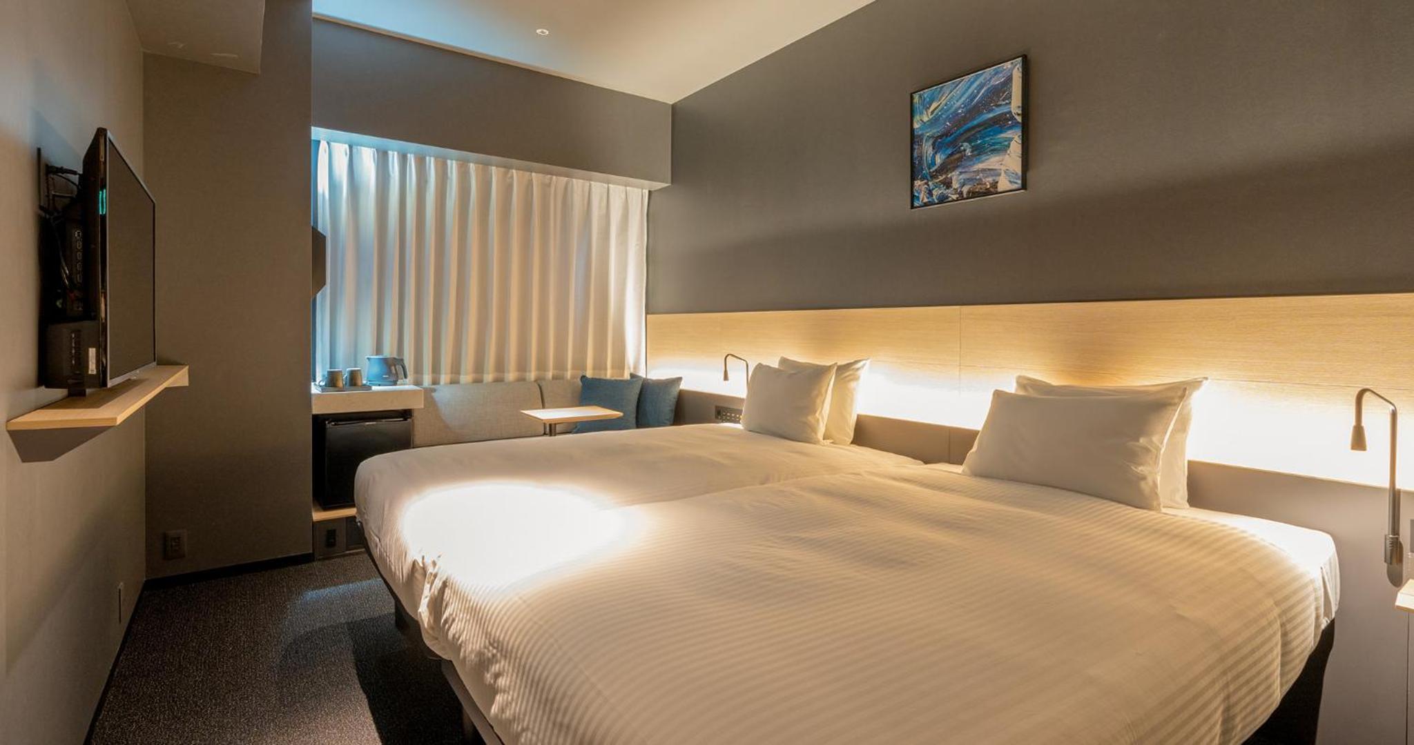 Twin Room - Photo 11