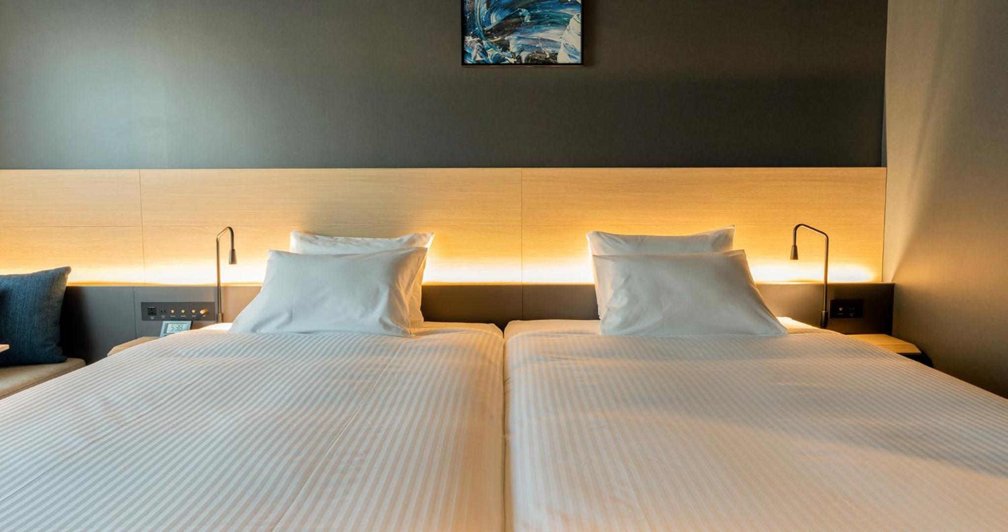 Twin Room - Photo 10