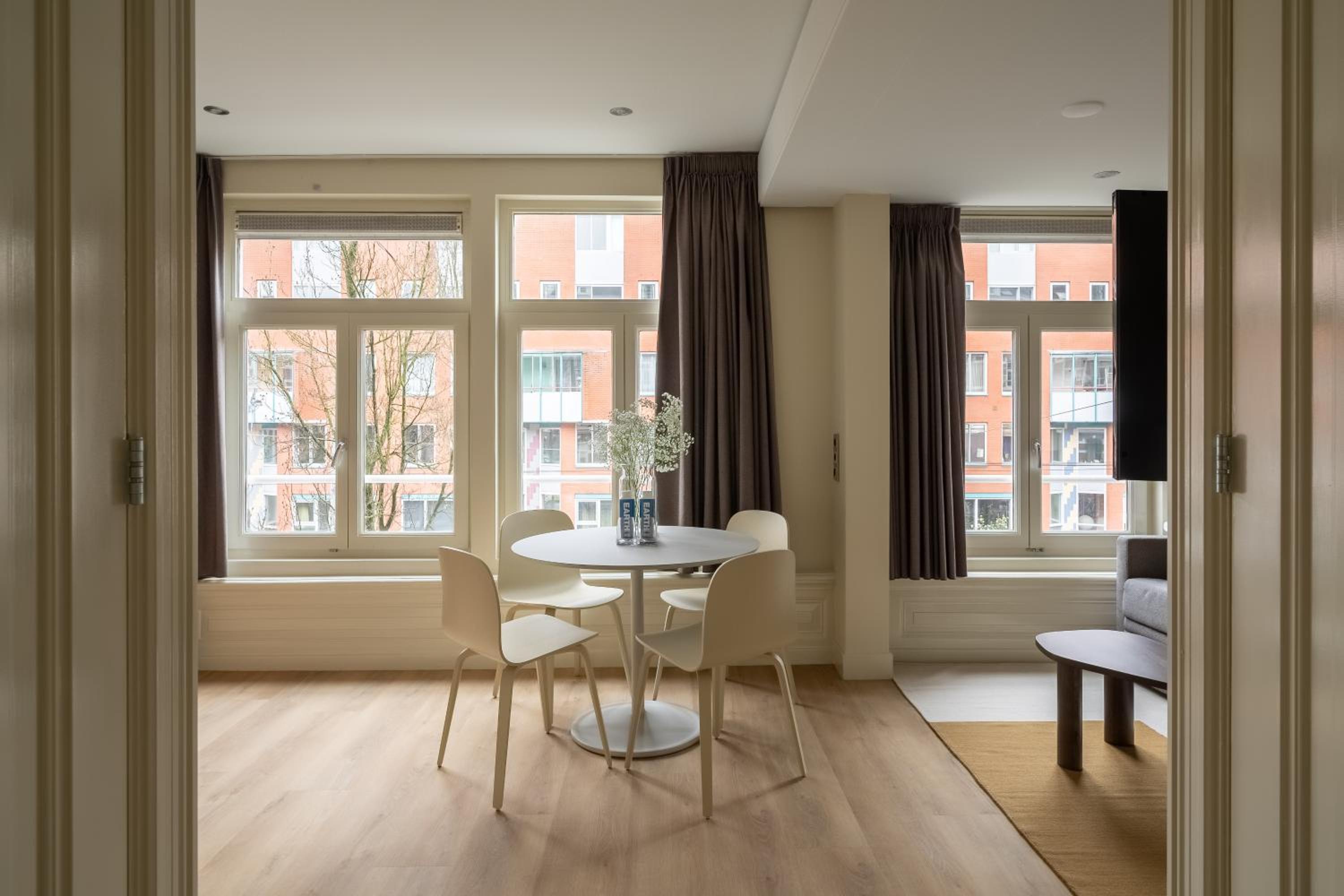 1 Bedroom Apartment with Sofa Bed photo 3
