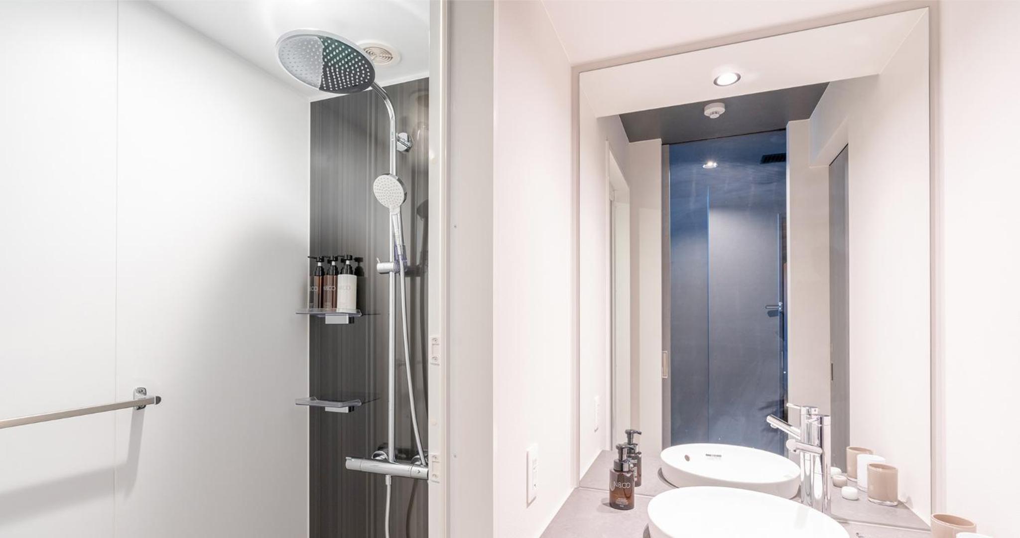 Superior Twin Room - Photo 11
