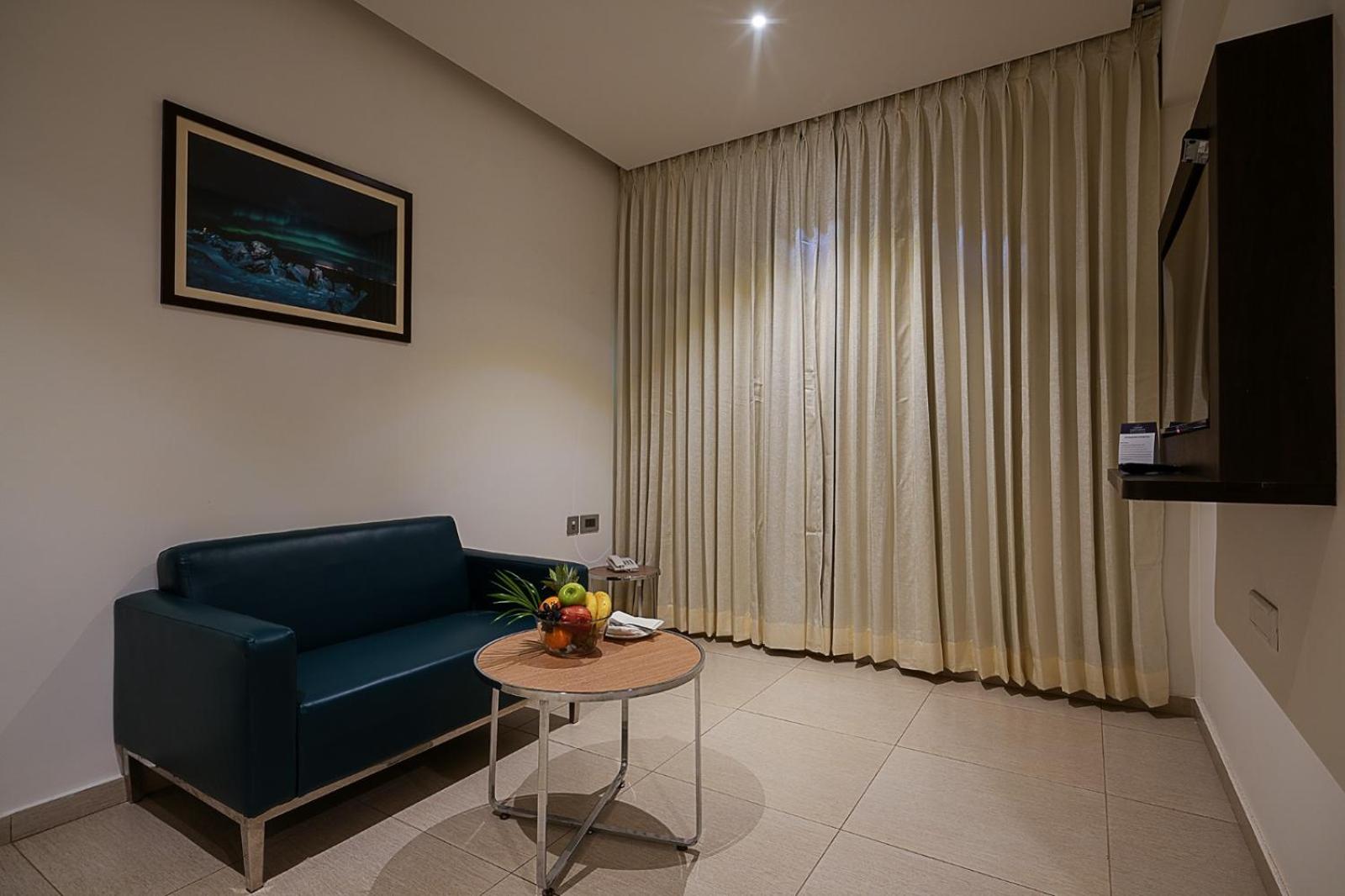 Royal Double Suite - Photo 3