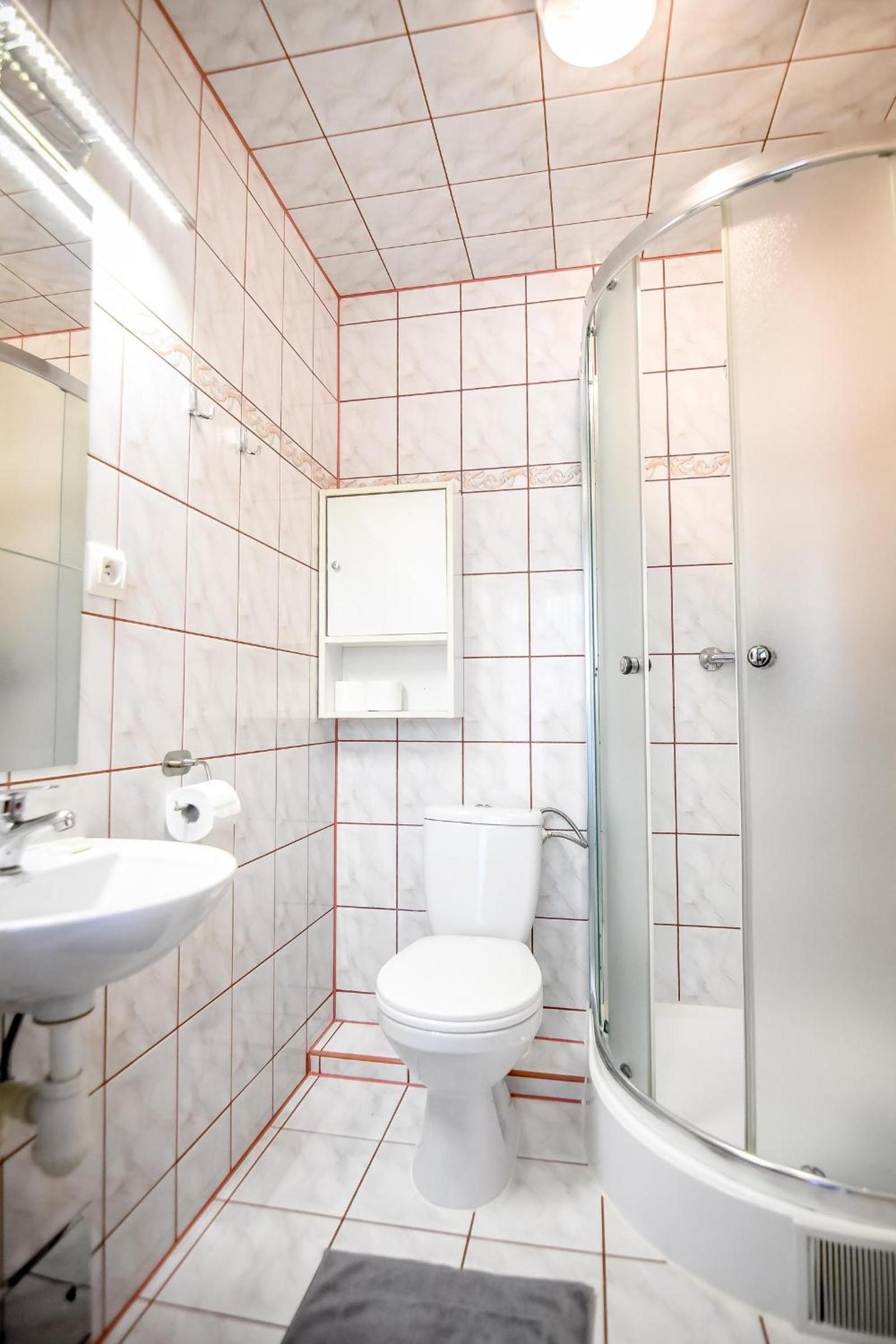 Triple Room - Photo 10