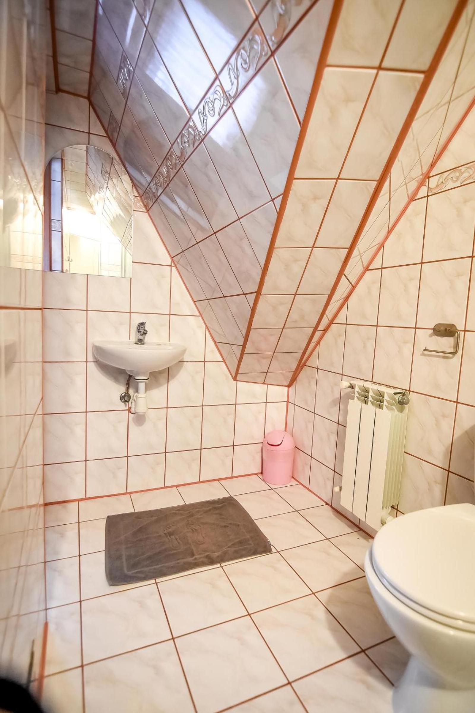 Quadruple Room - Photo 2