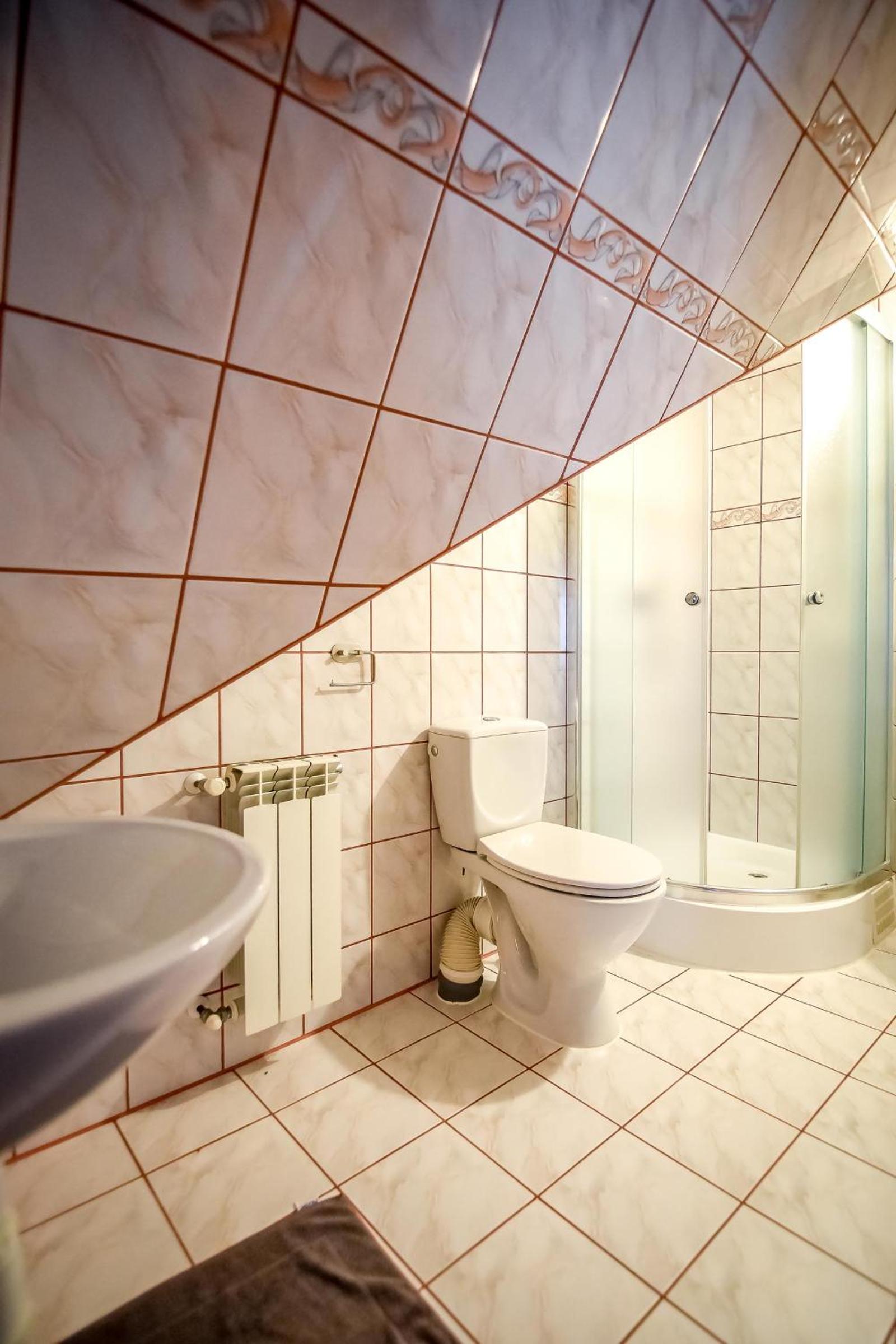 Quadruple Room - Photo 9