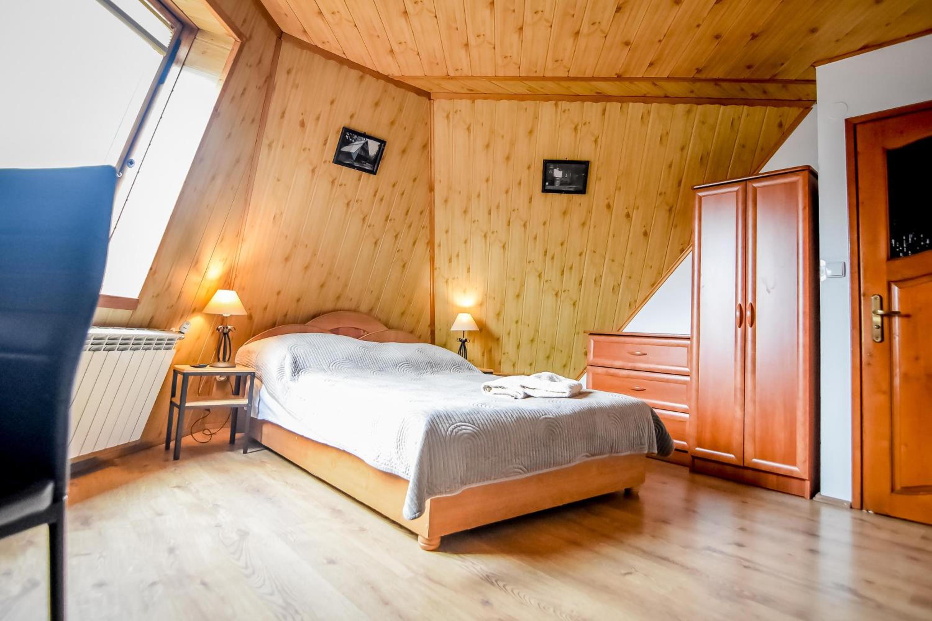 Quadruple Room - Photo 5