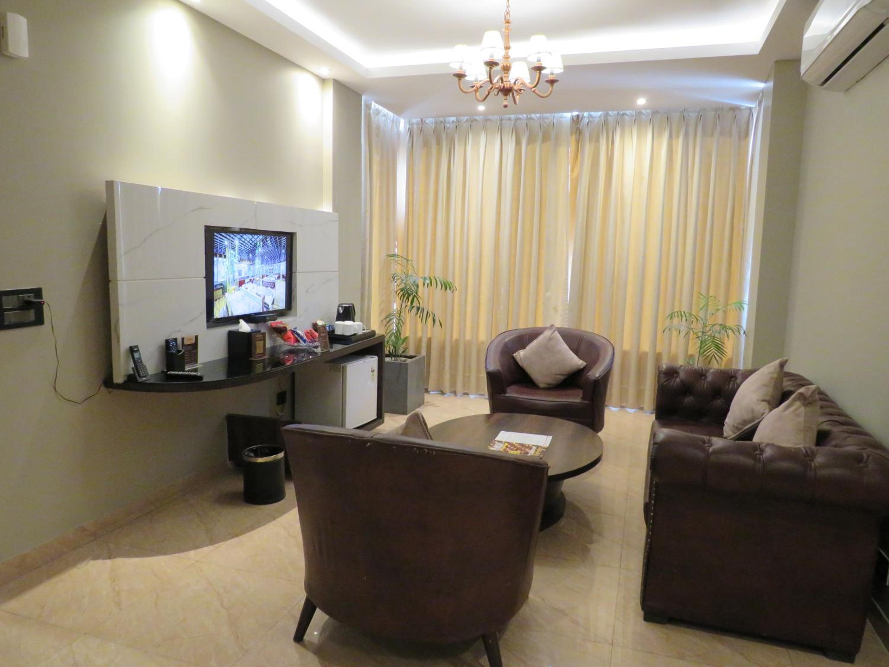 Family Suite - Photo 5