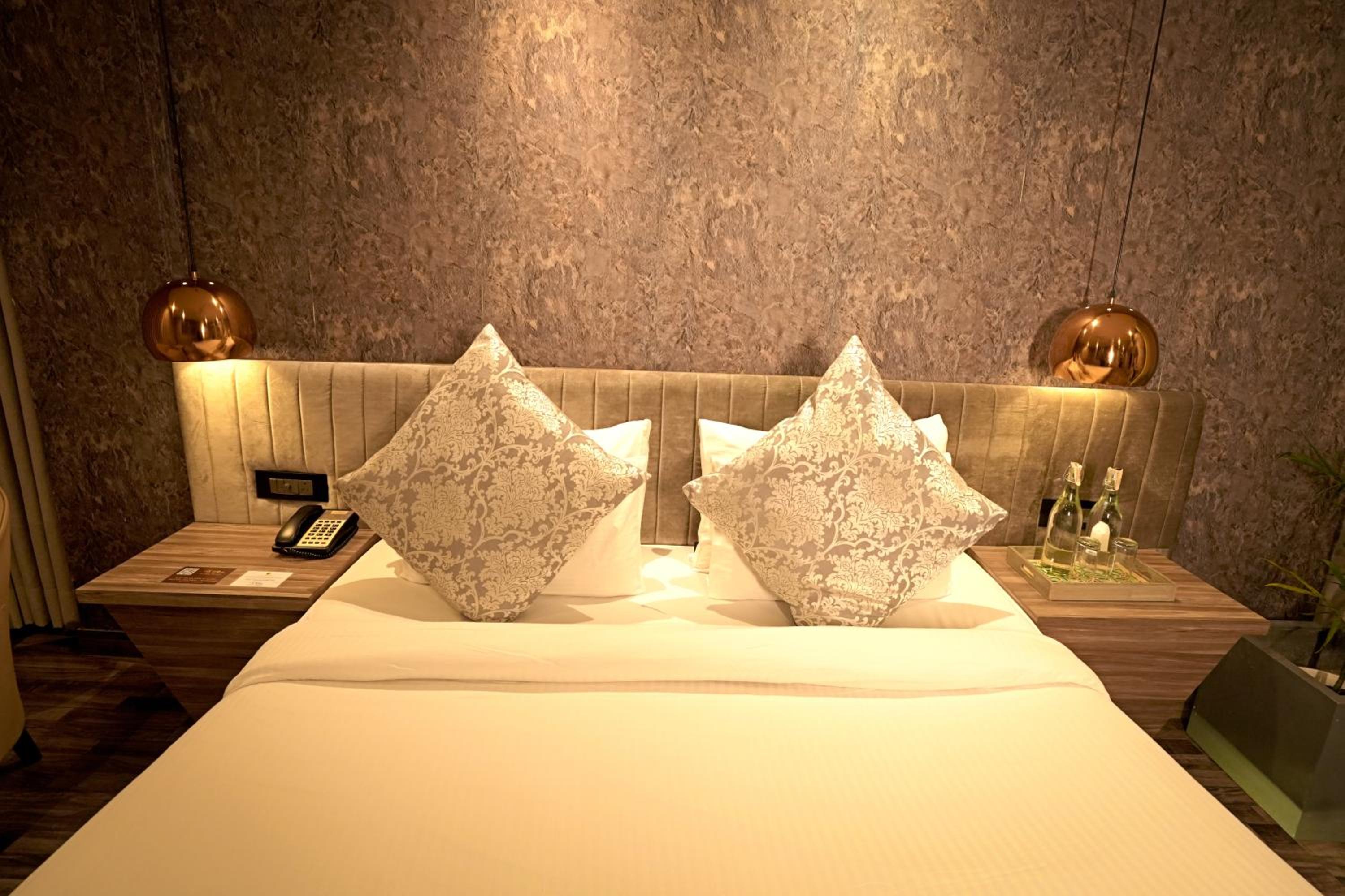 Privilege Suite - Photo 9