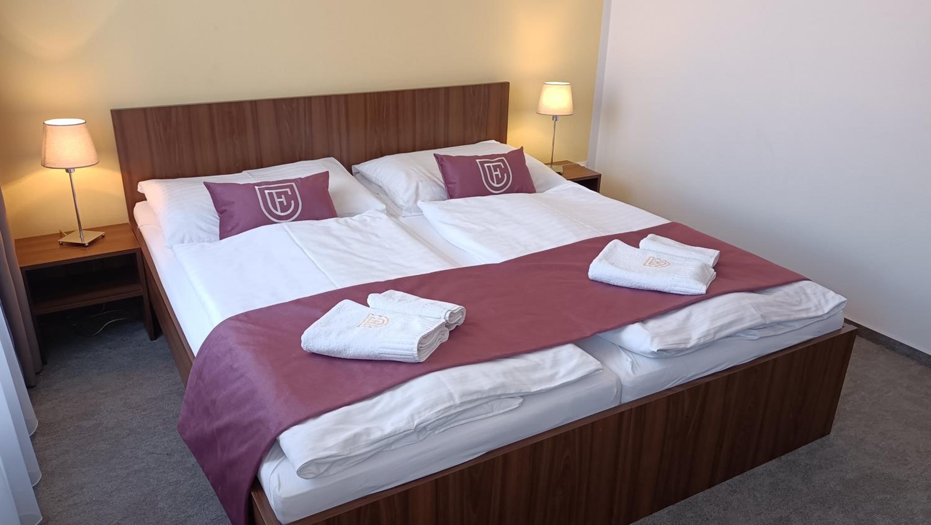 Standard Double Room - Photo 2
