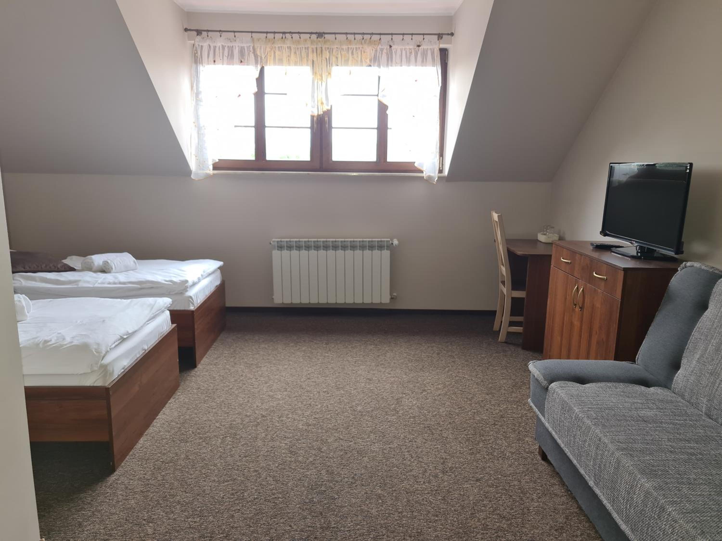 Double Room with Private Bathroom - Photo 1