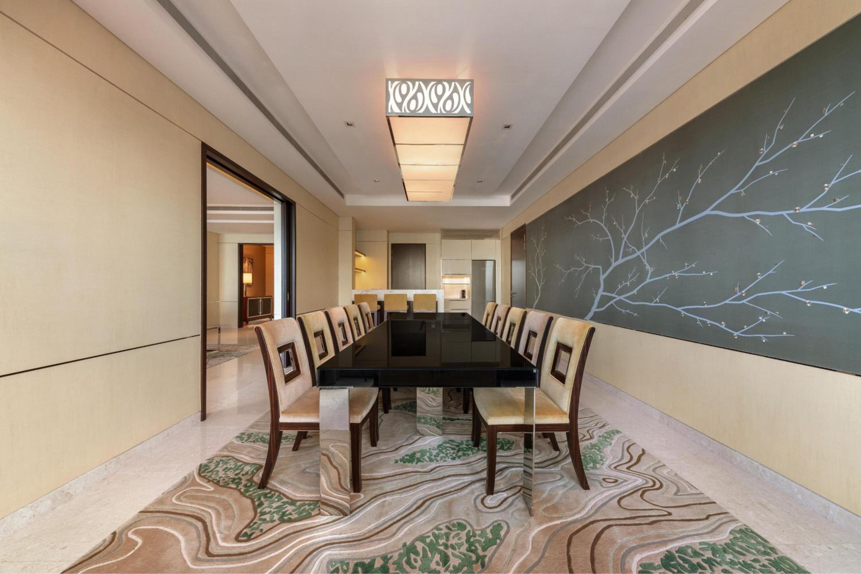 Presidential Suite, Harbourview, High Floor, King Bed, Club Lounge Access photo 3