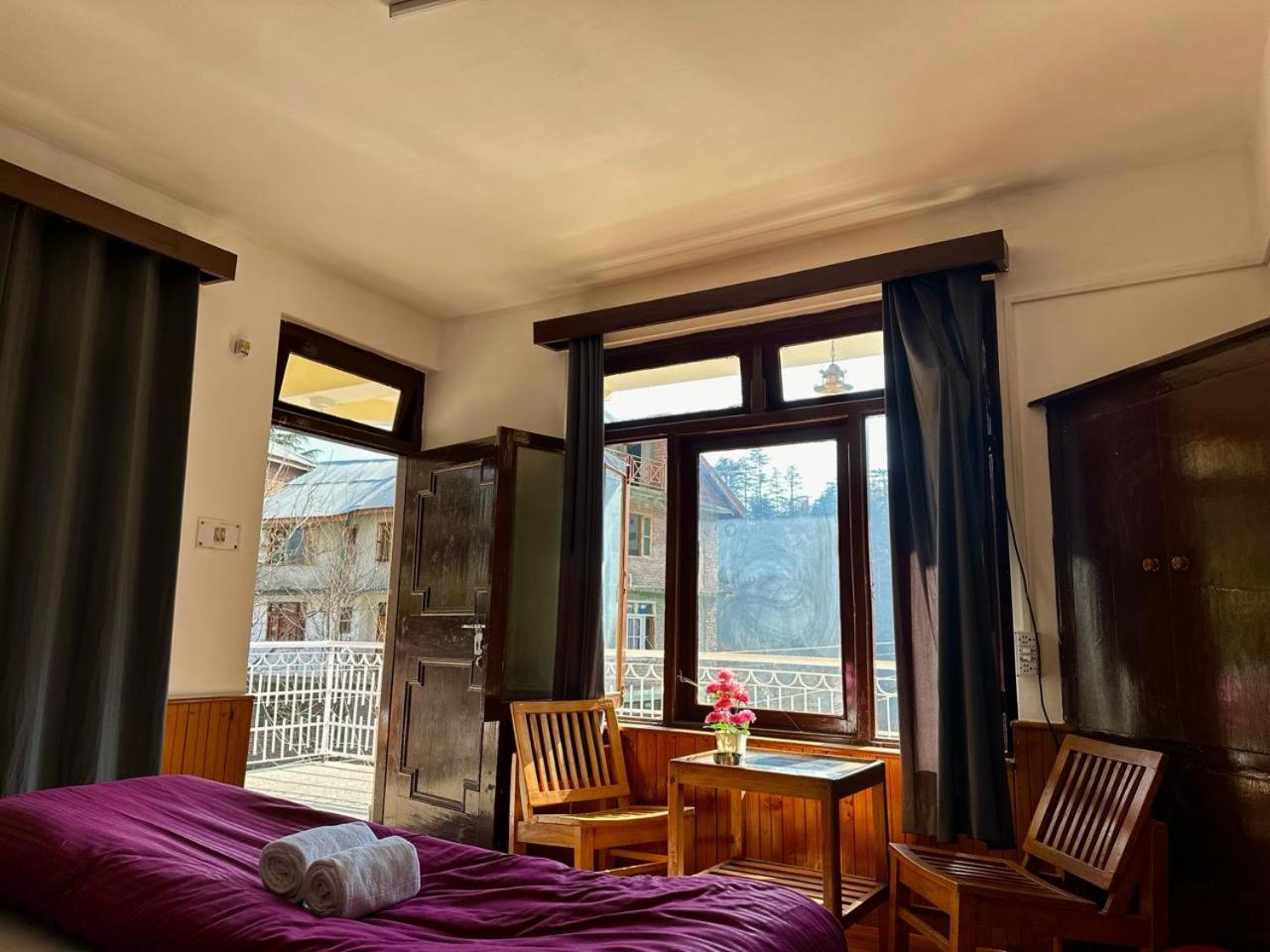 Deluxe Mountain View Room - Photo 4