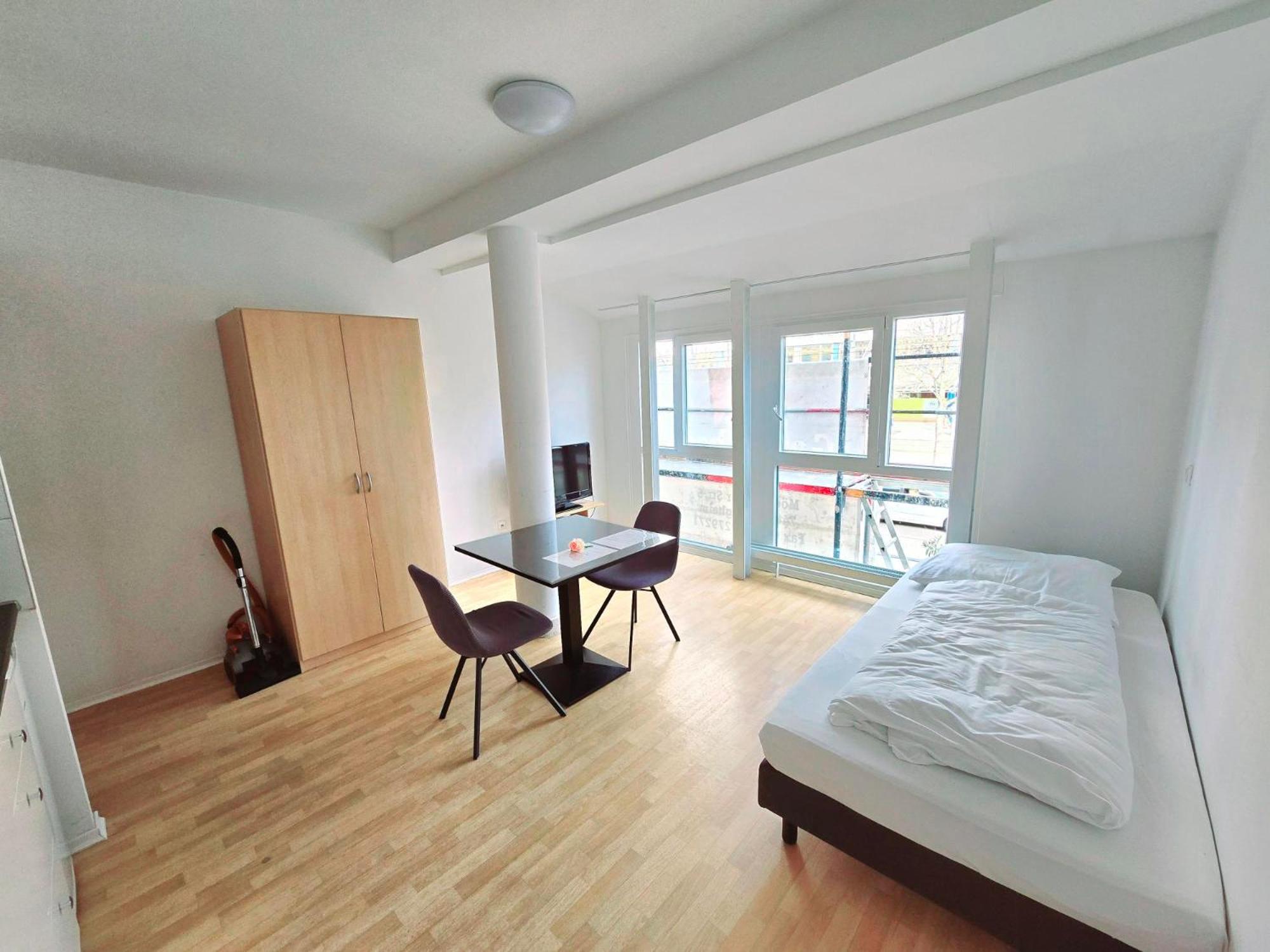 Apartment photo 2