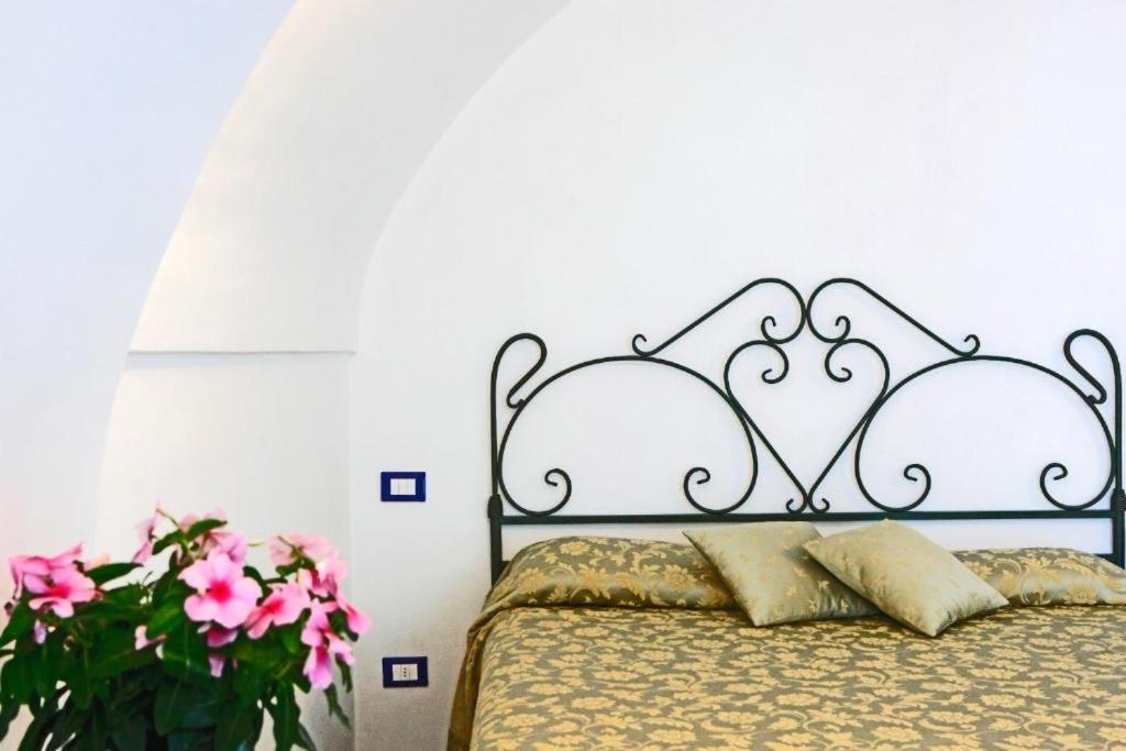 Standard Double or Twin Room with Sea View - Photo 42