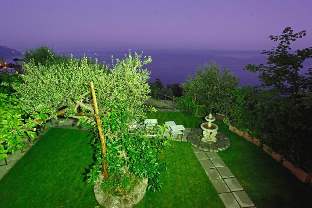 Standard Double or Twin Room with Sea View - Photo 38