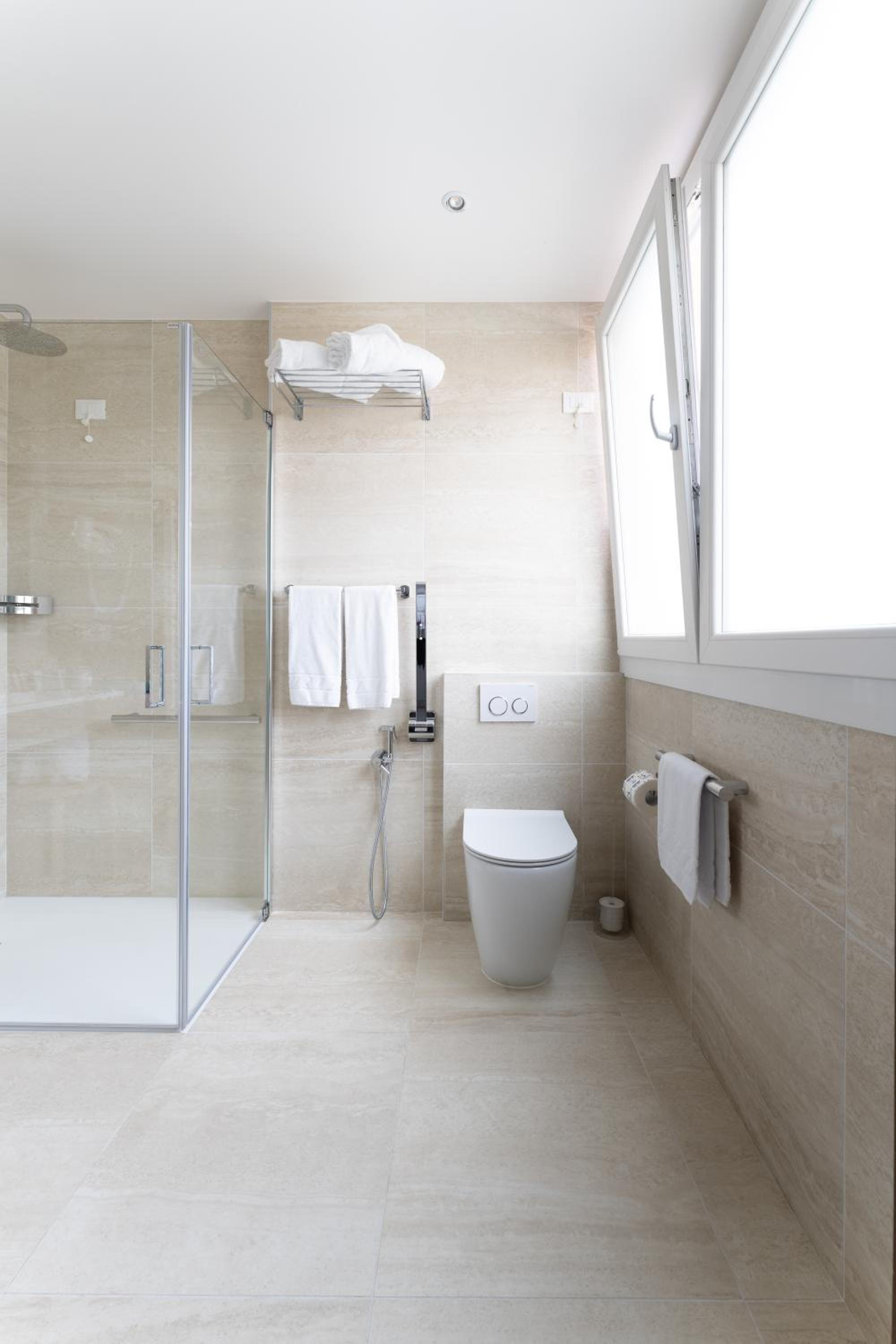Classic Double or Twin Room - Photo 3