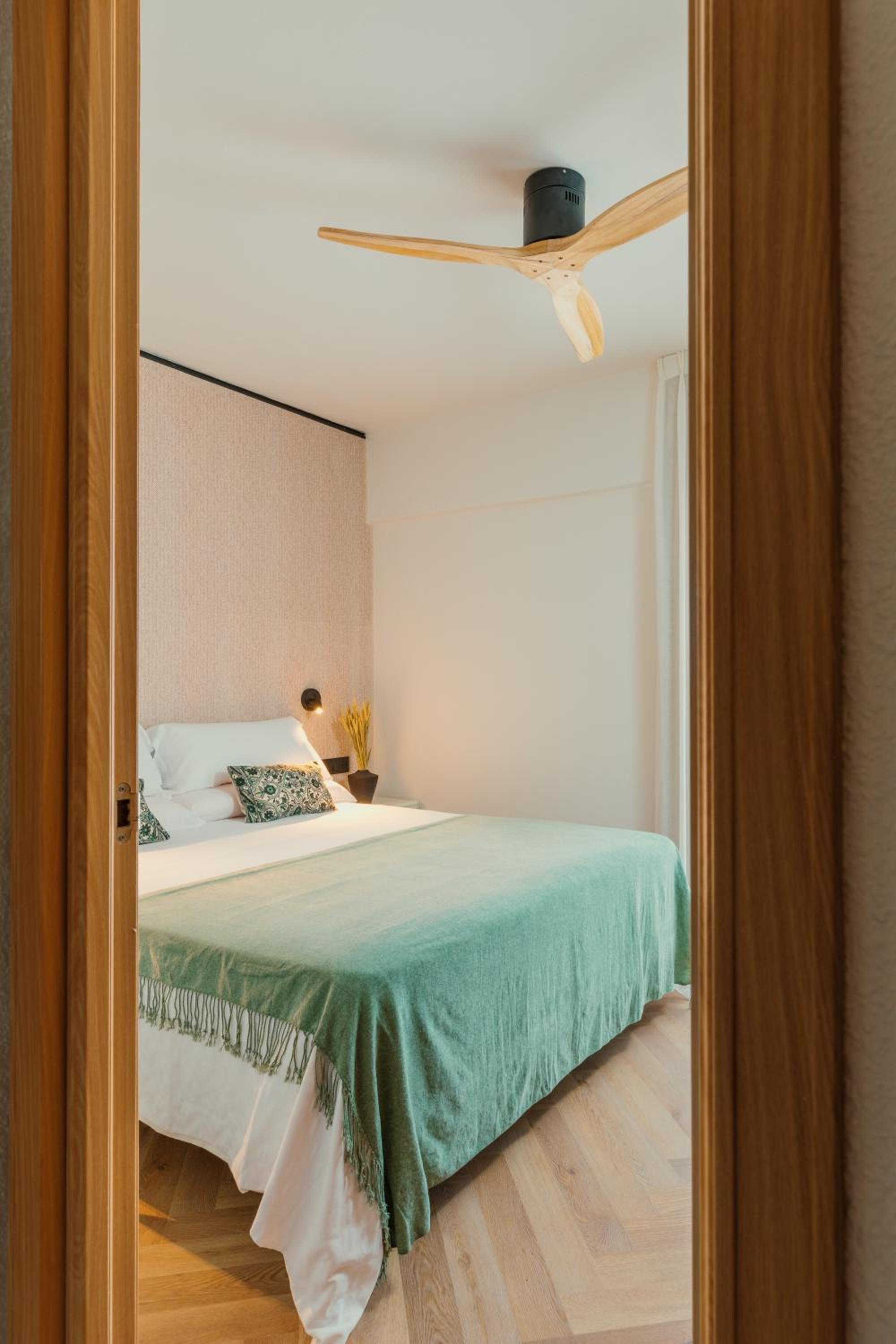 One-Bedroom Apartment - Photo 10