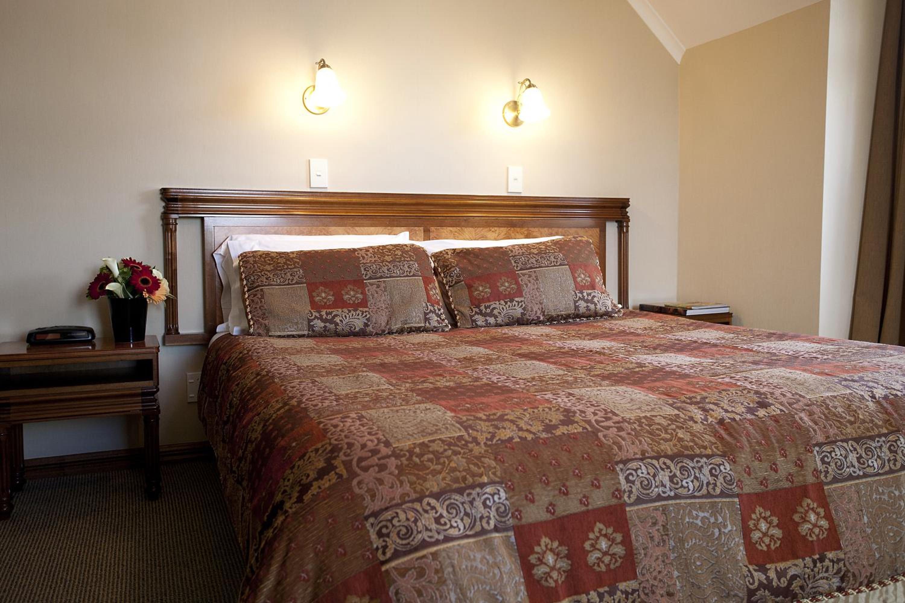 Deluxe Double Room - Photo 9