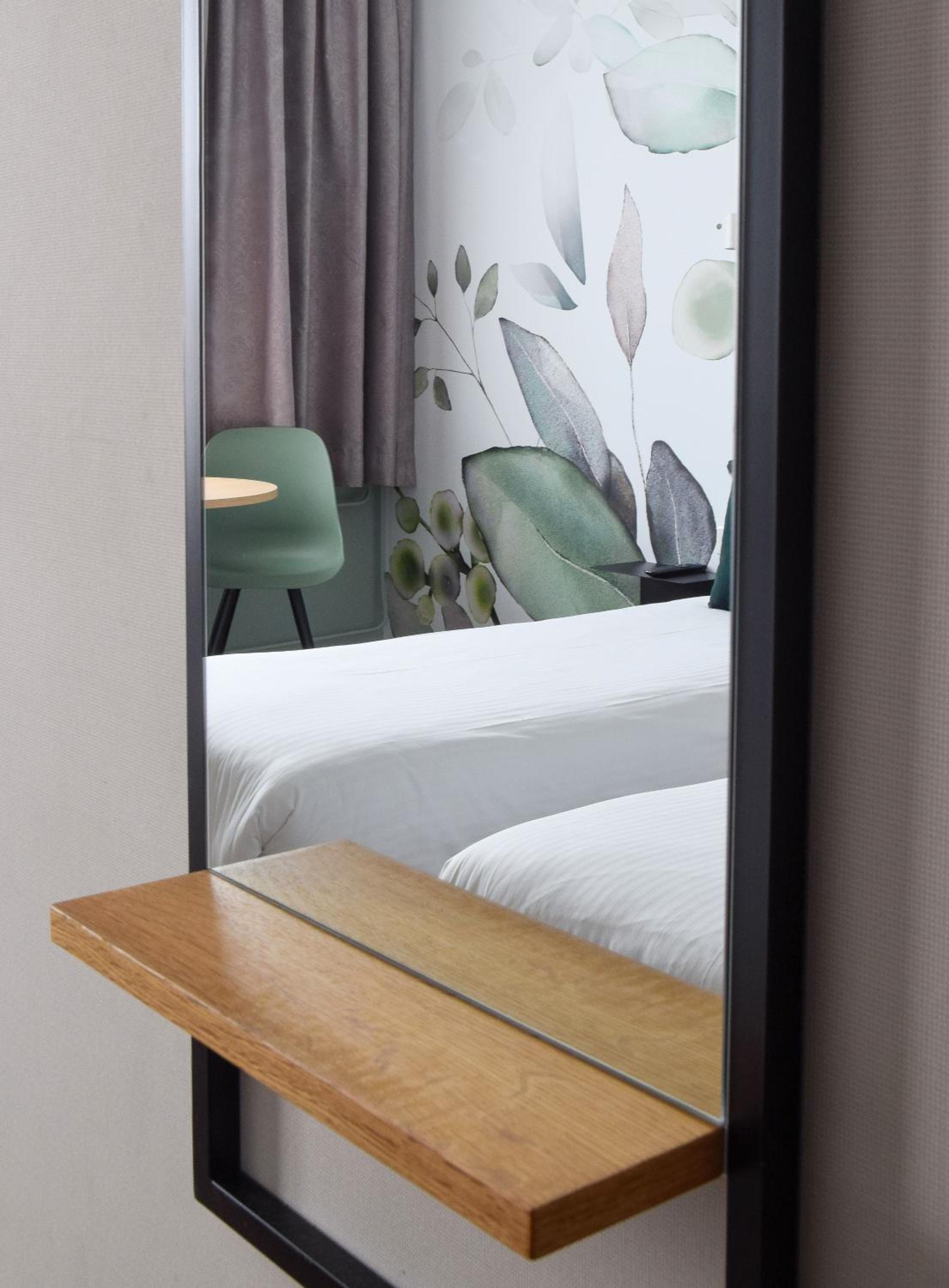 Twin Room - Photo 2
