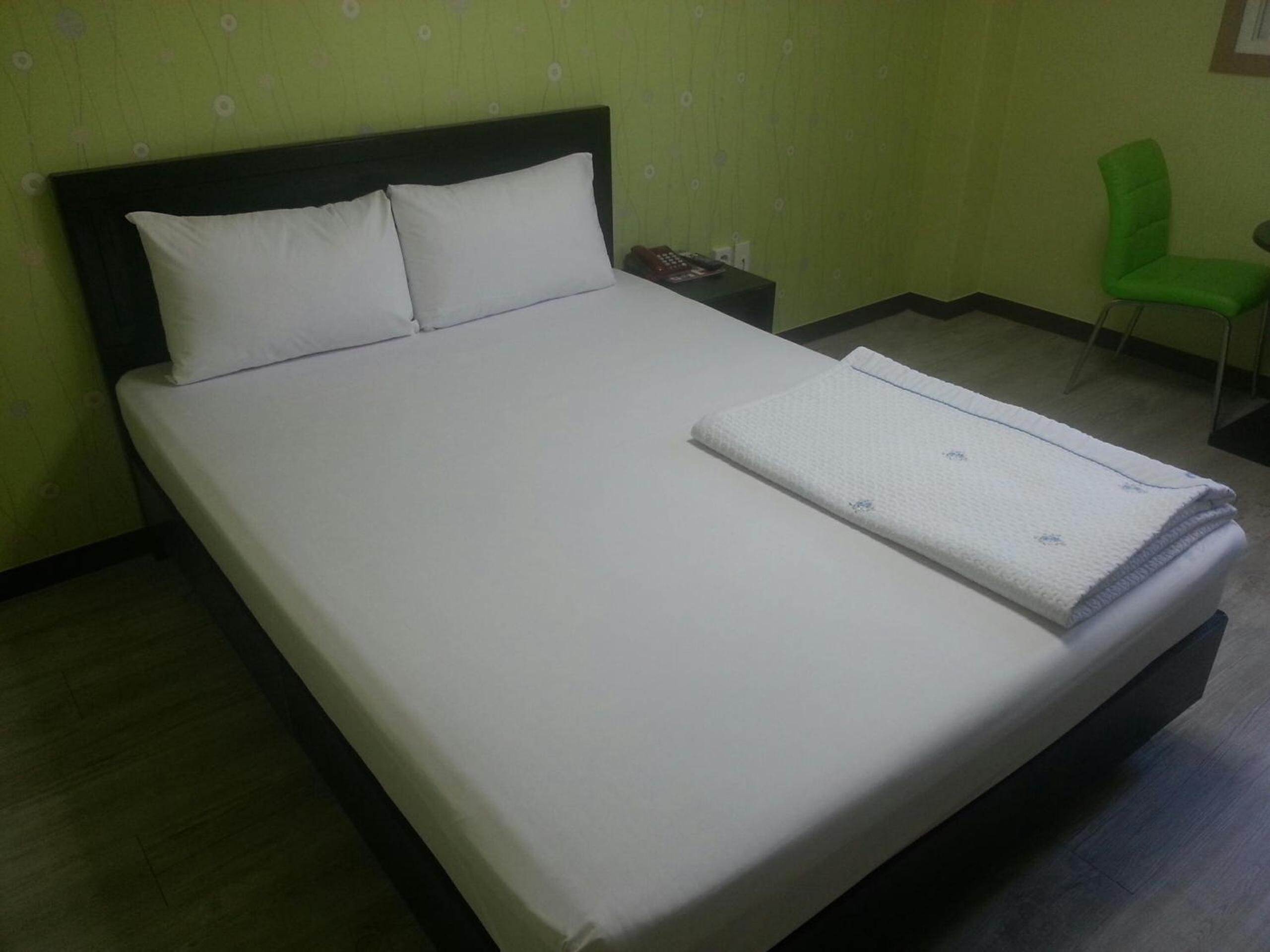 Double Room - Photo 1