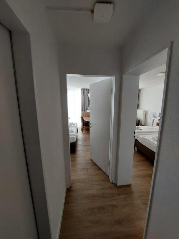 Family Room - Photo 8