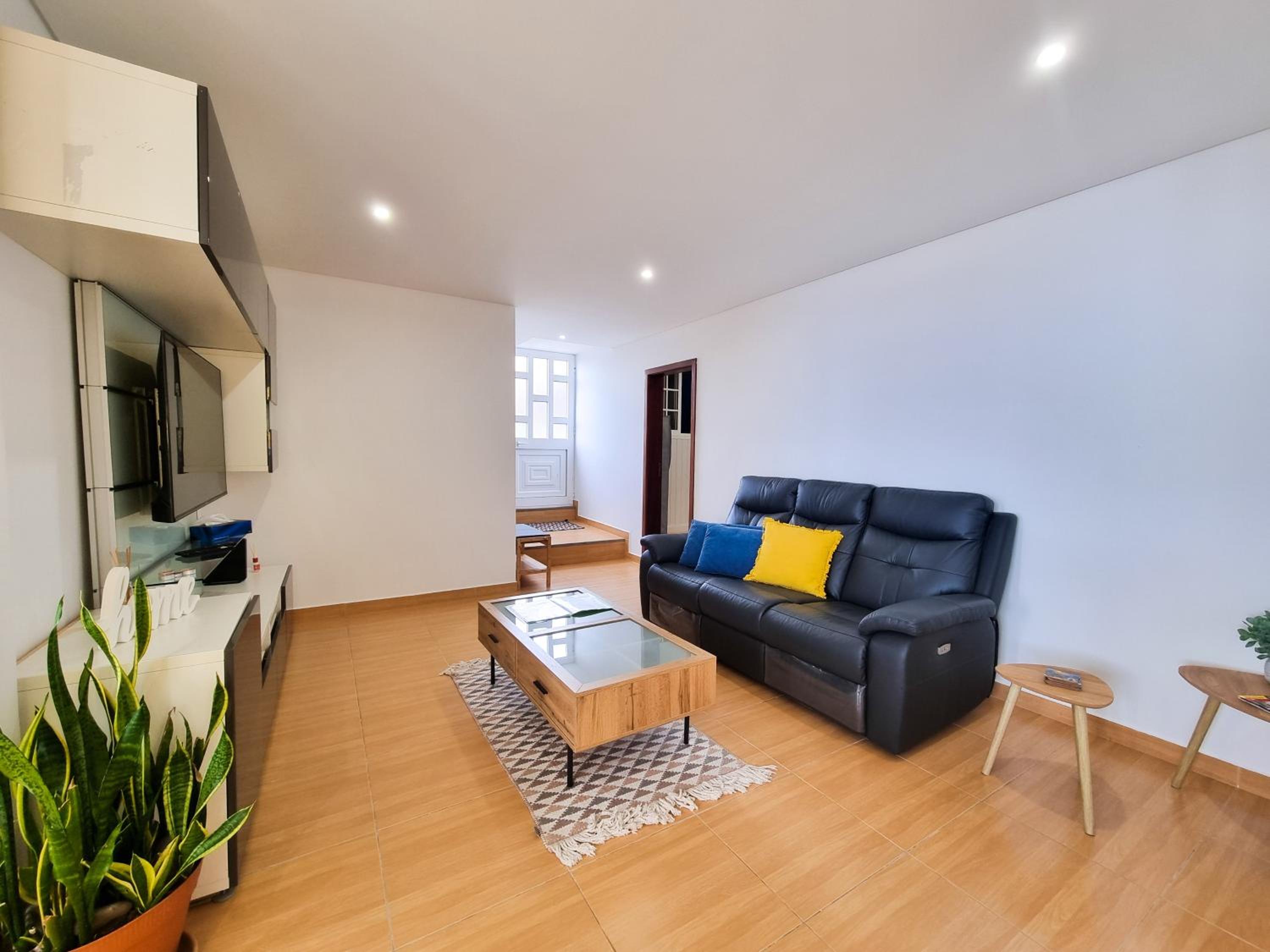 One-Bedroom Apartment photo 3