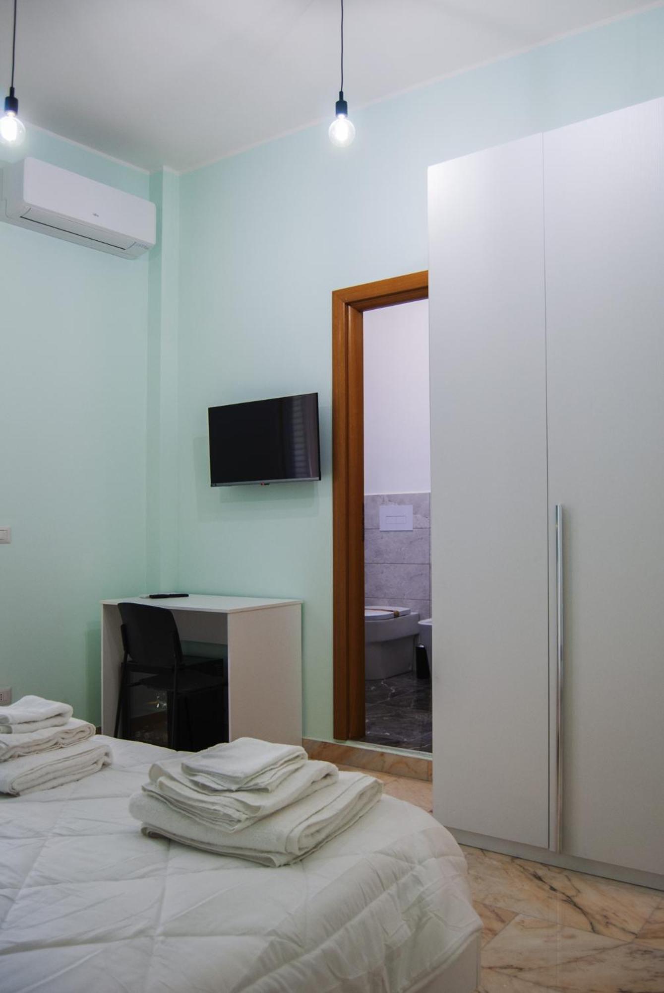 Deluxe Double Room photo 3