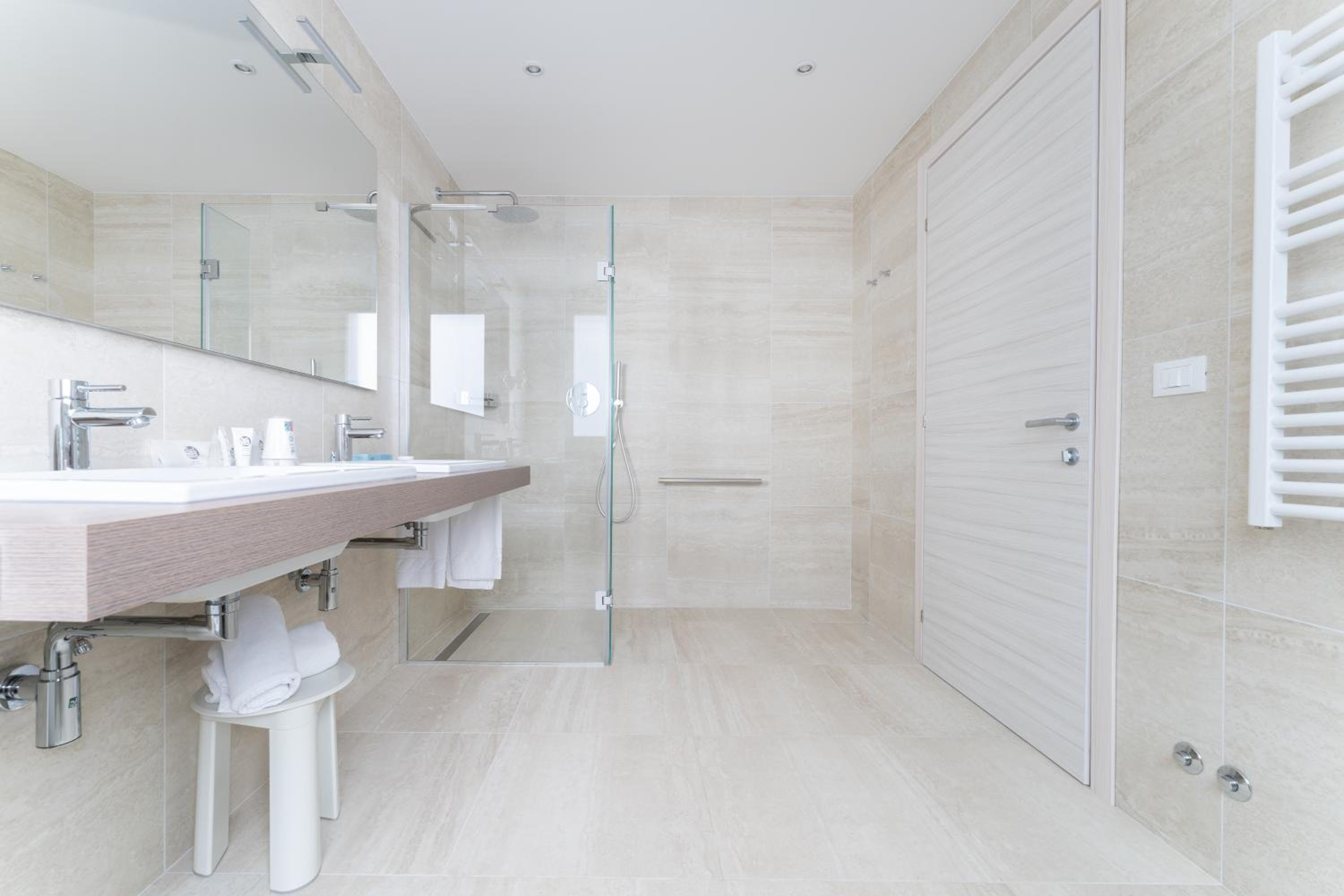 Classic Quadruple Room - Photo 4