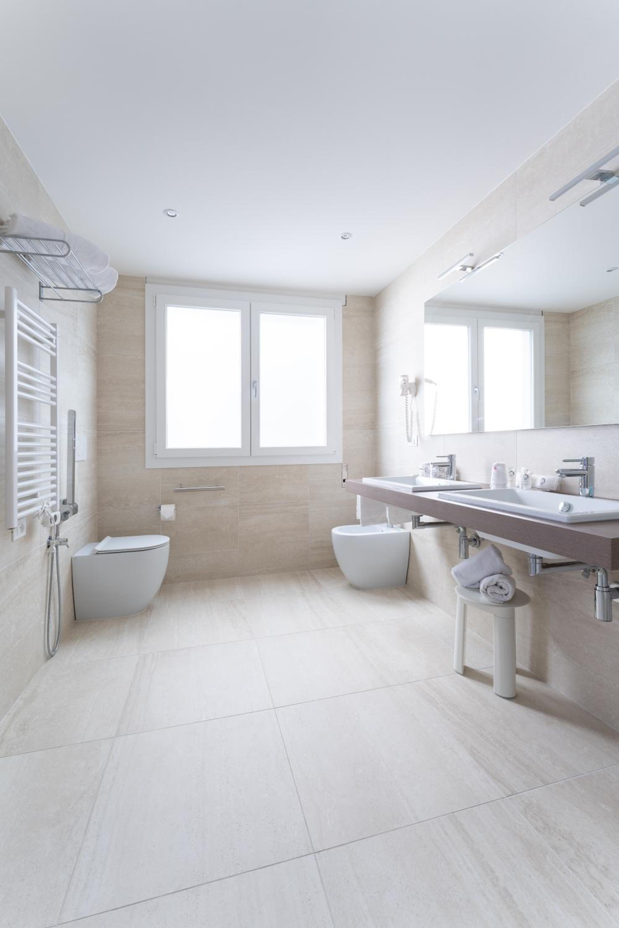 Classic Quadruple Room - Photo 2