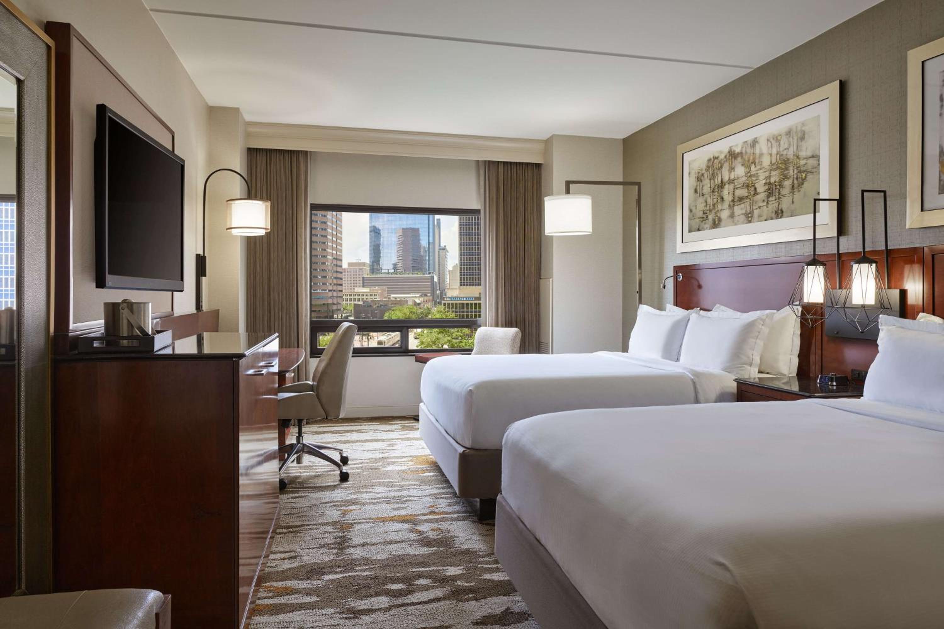 Queen Room with Two Queen Beds - Photo 1