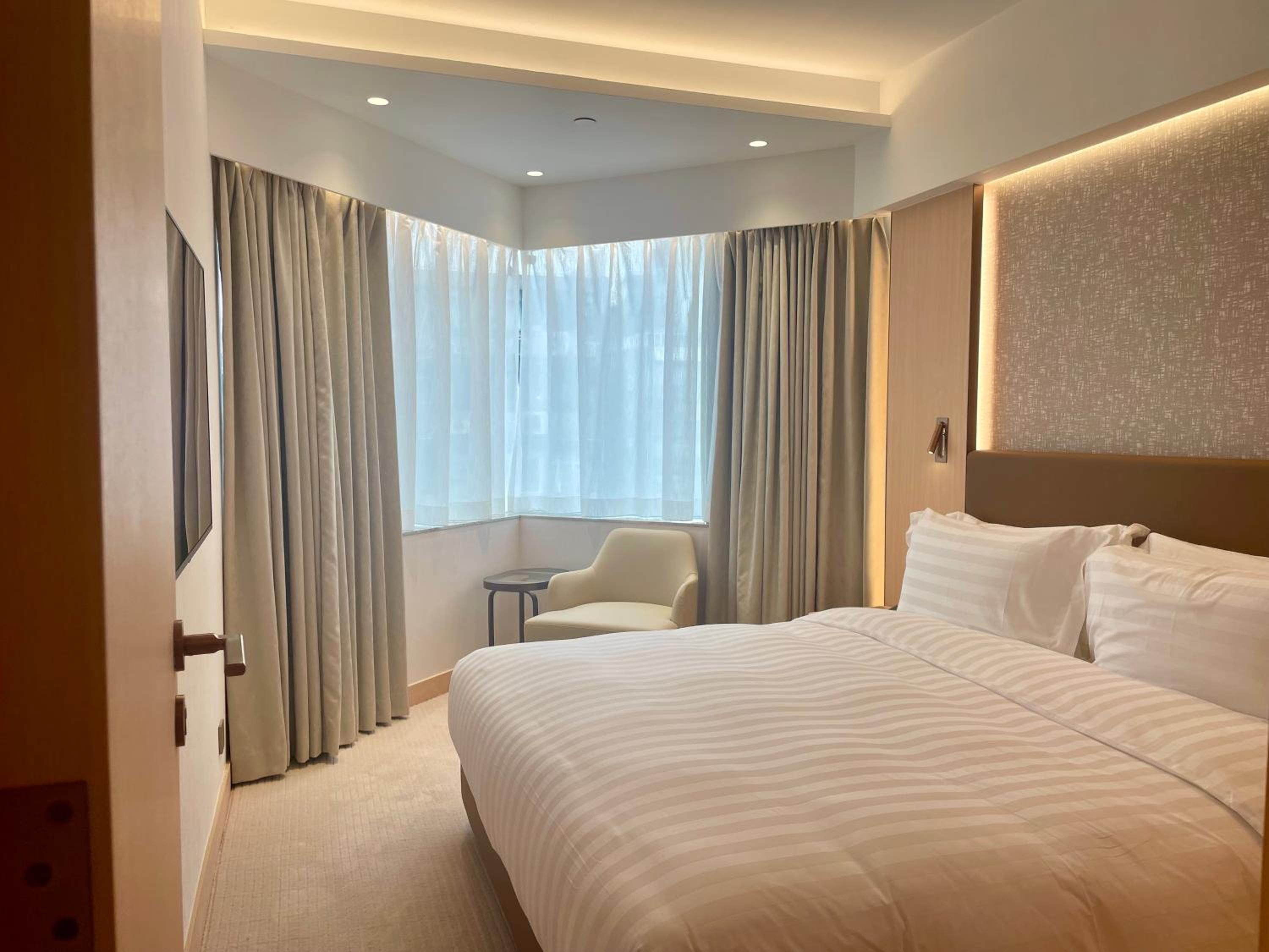 Deluxe Suite photo 3
