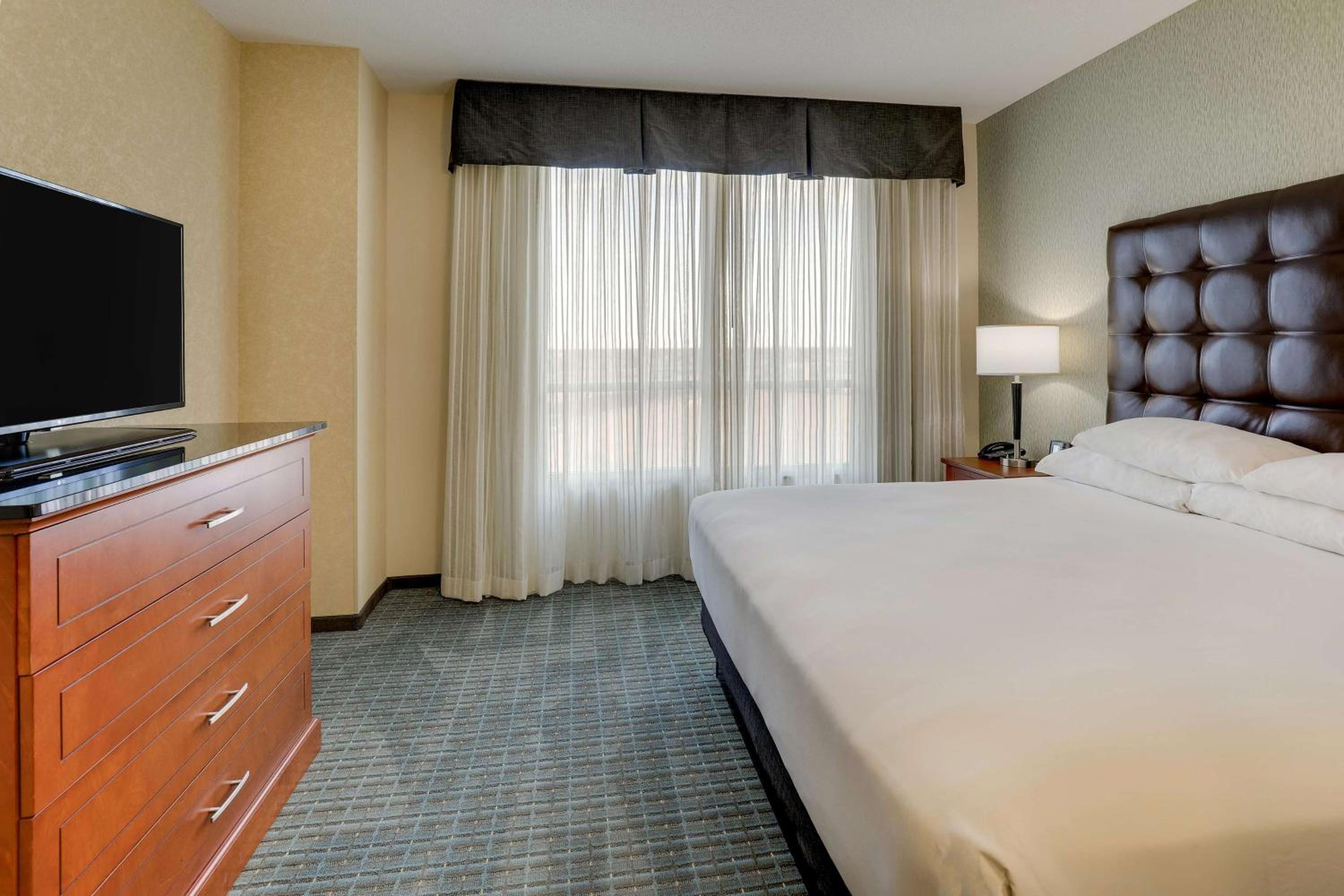 Superior King Suite photo 3