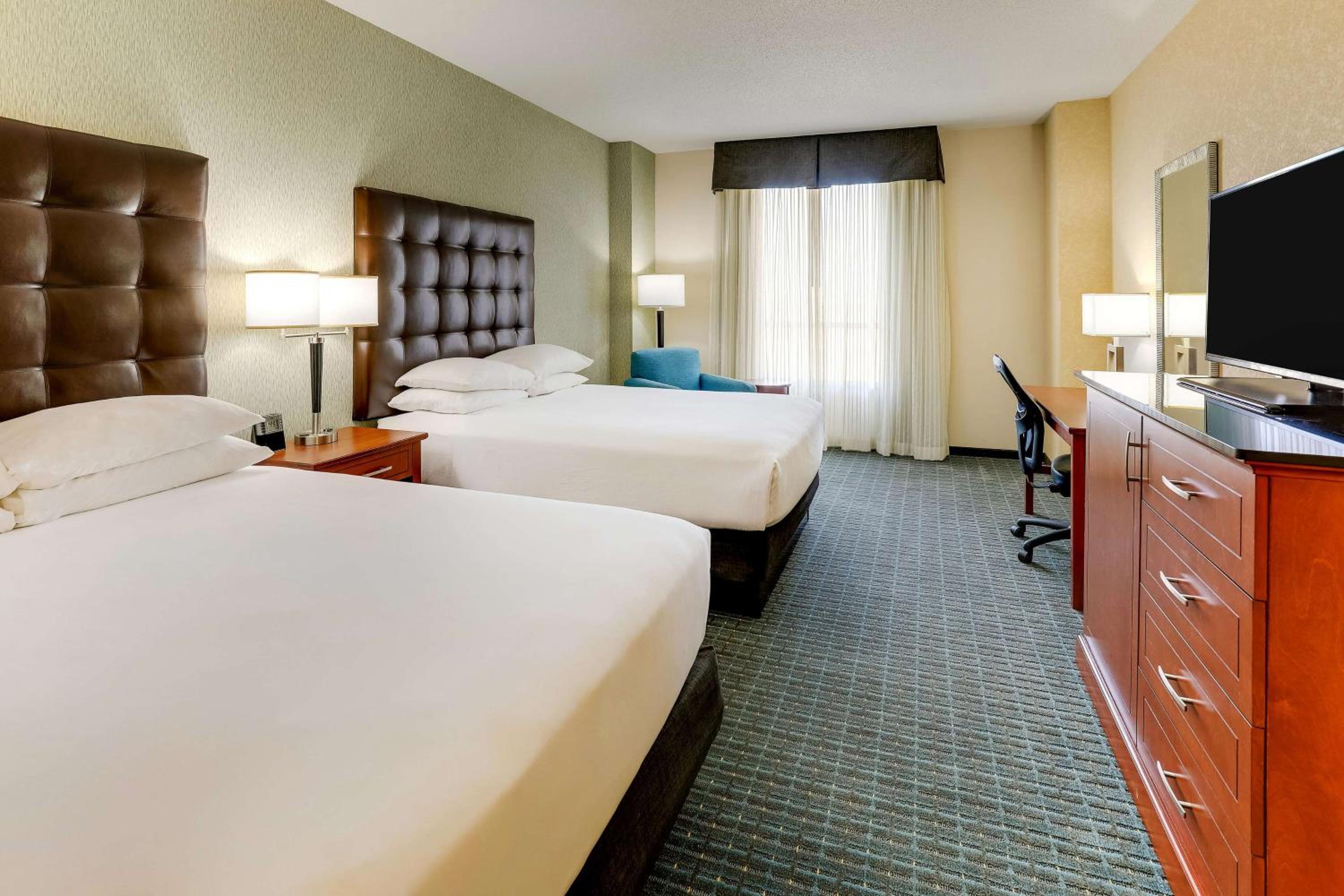 Superior Queen Room with Two Queen Beds photo 1