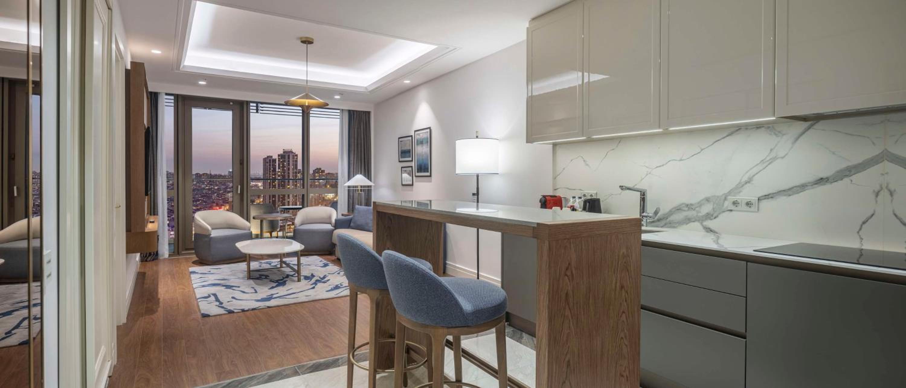 One-Bedroom Family Residence with Terrace