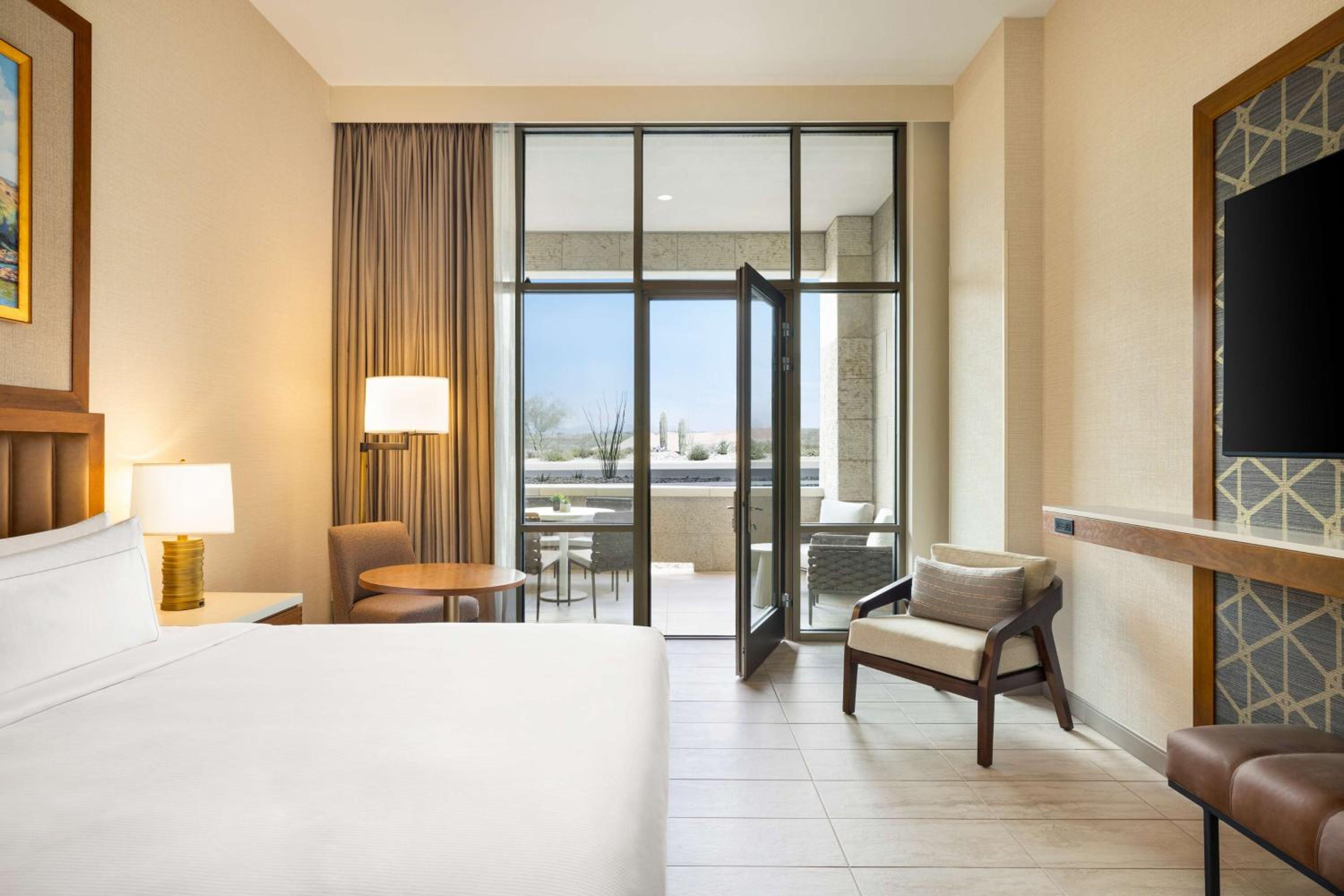 King Room with Patio - Photo 1