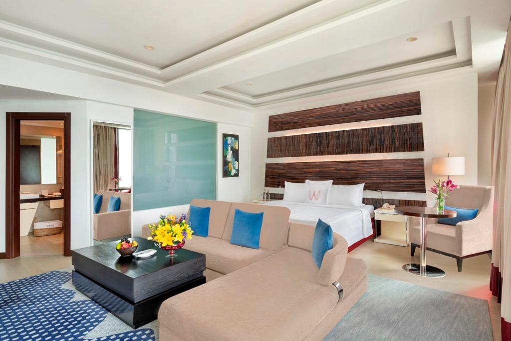 Executive Suite - Photo 7