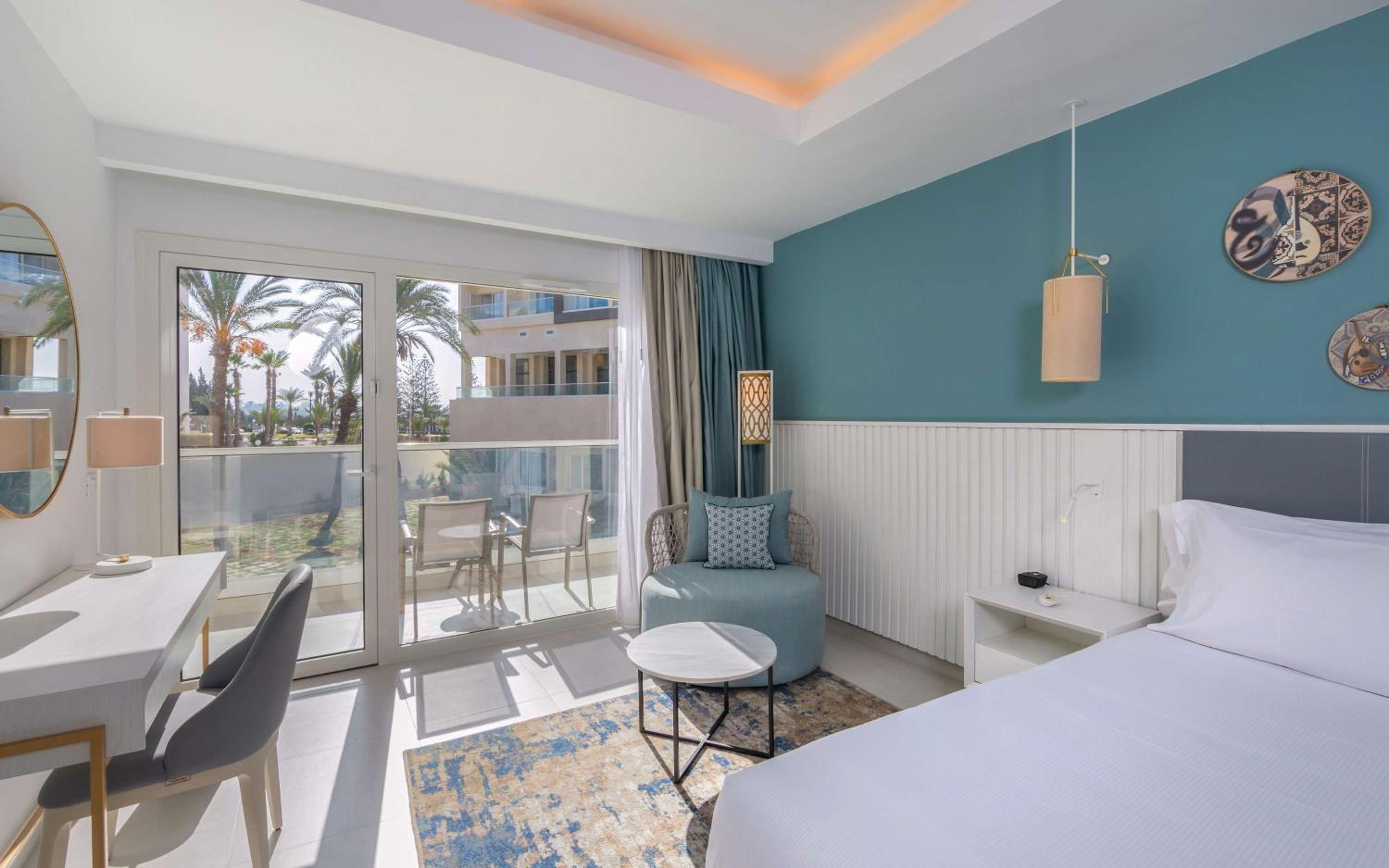 King Room with Garden View - Photo 5