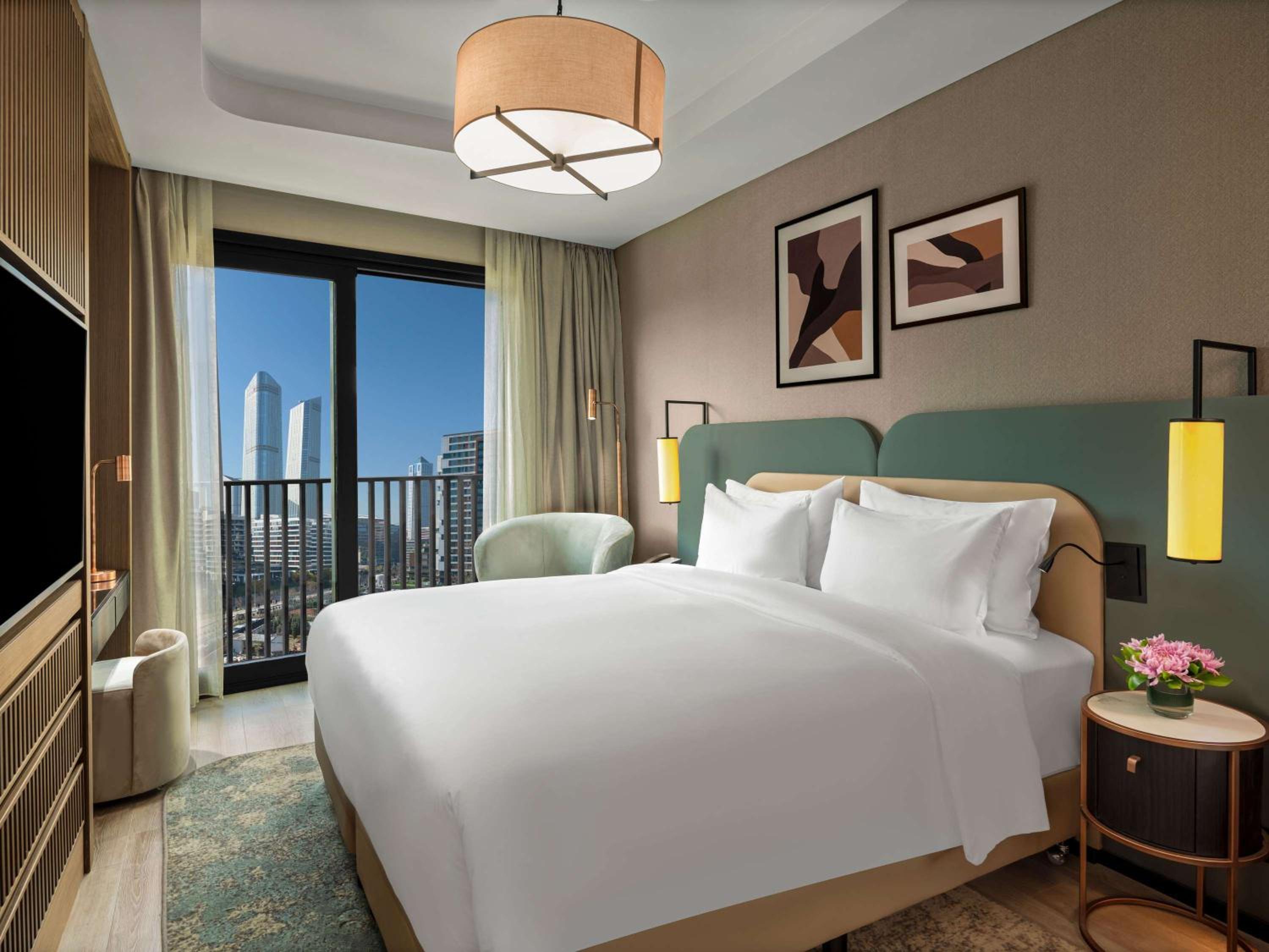 Superior One-Bedroom Apartment