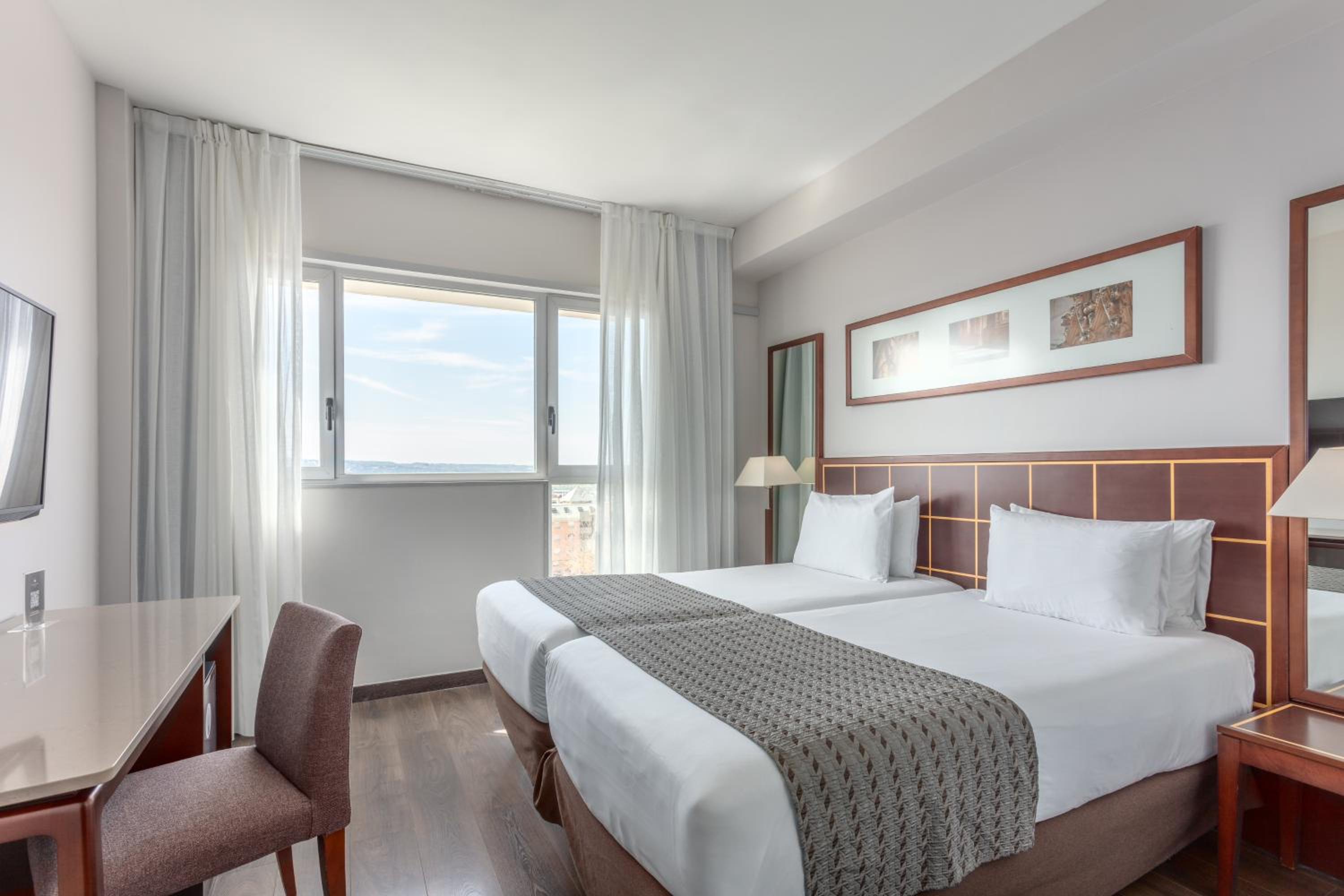 Double or Twin Room - Photo 1