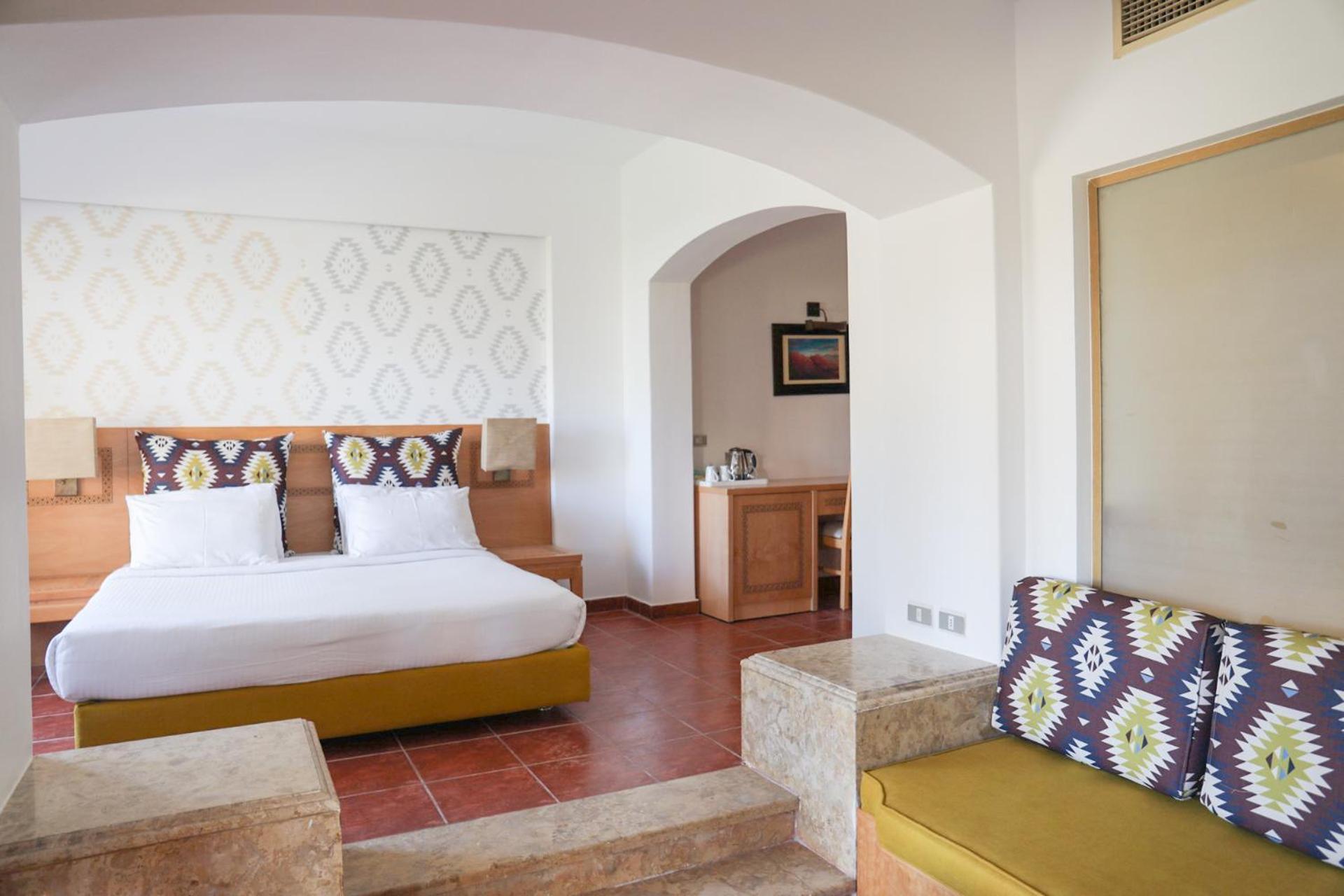 Superior Double or Twin Room with Pool View