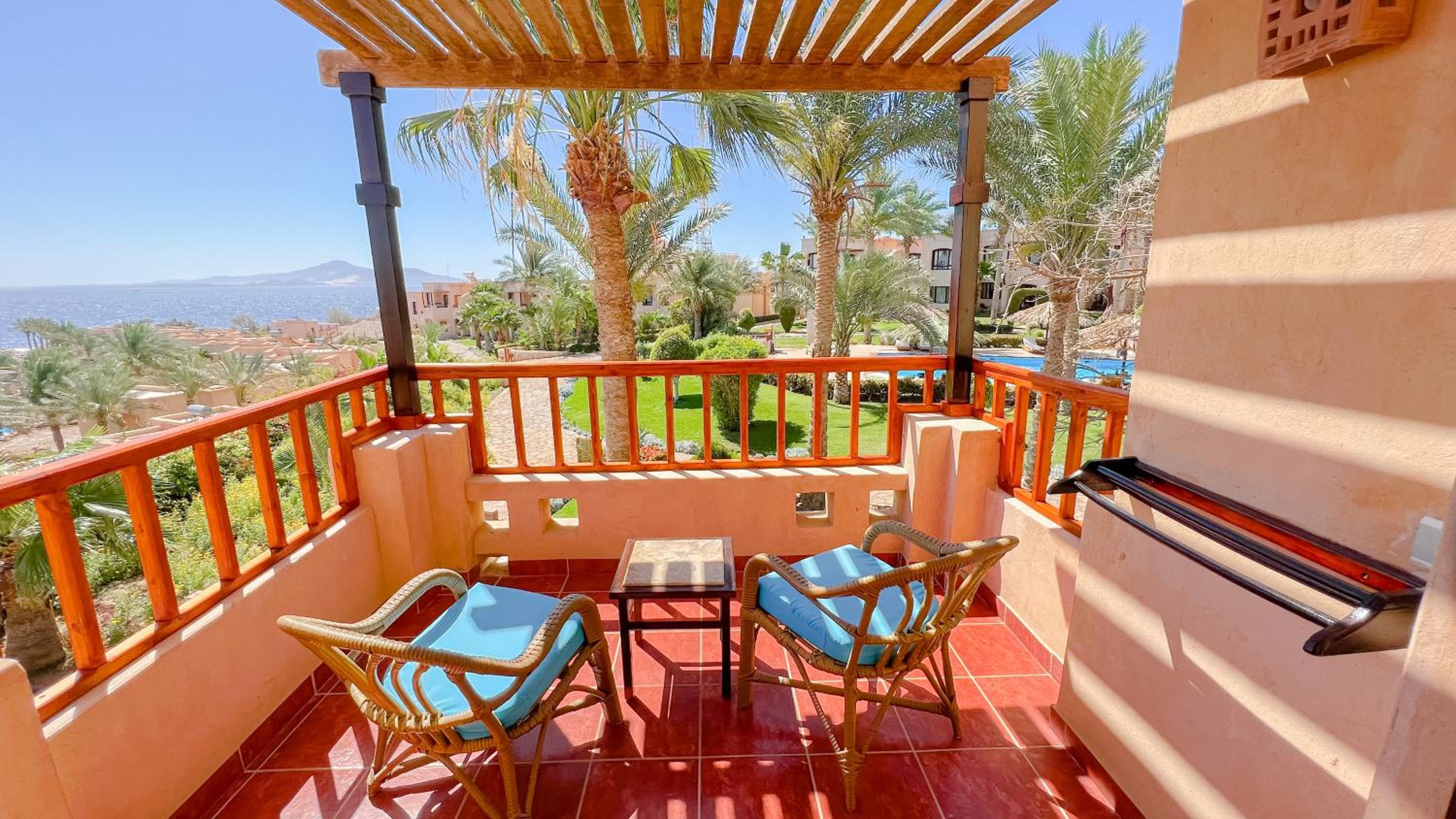 Superior Double or Twin Room with Garden View photo 3