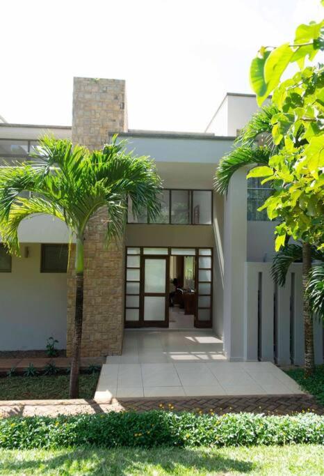 Villa photo 2