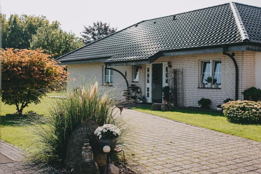 Four-Bedroom House photo 2