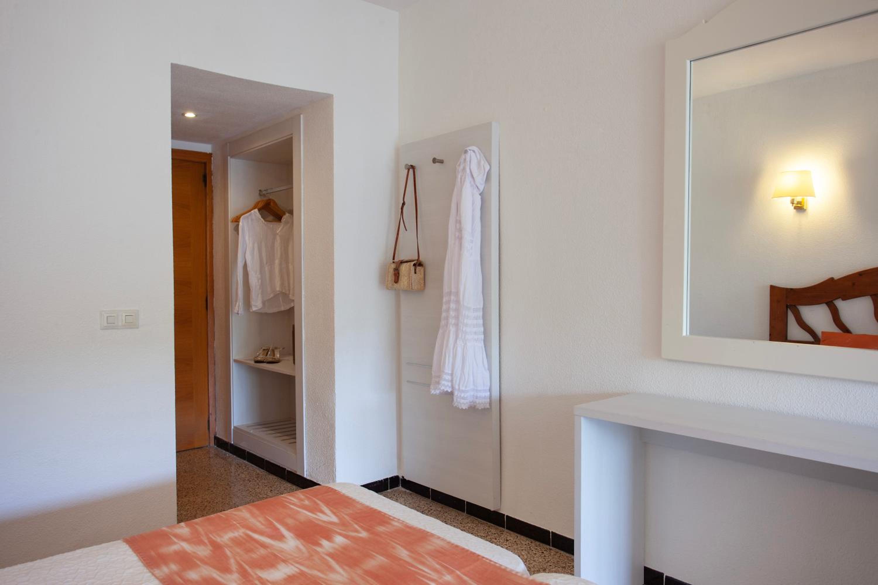 Twin Room with Balcony