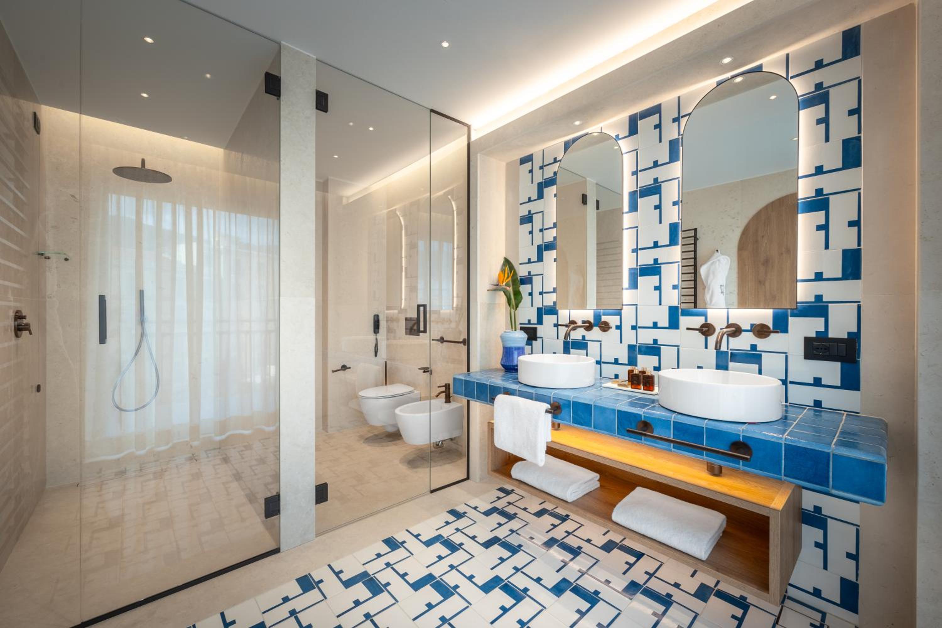 Suite (Non Smoking)