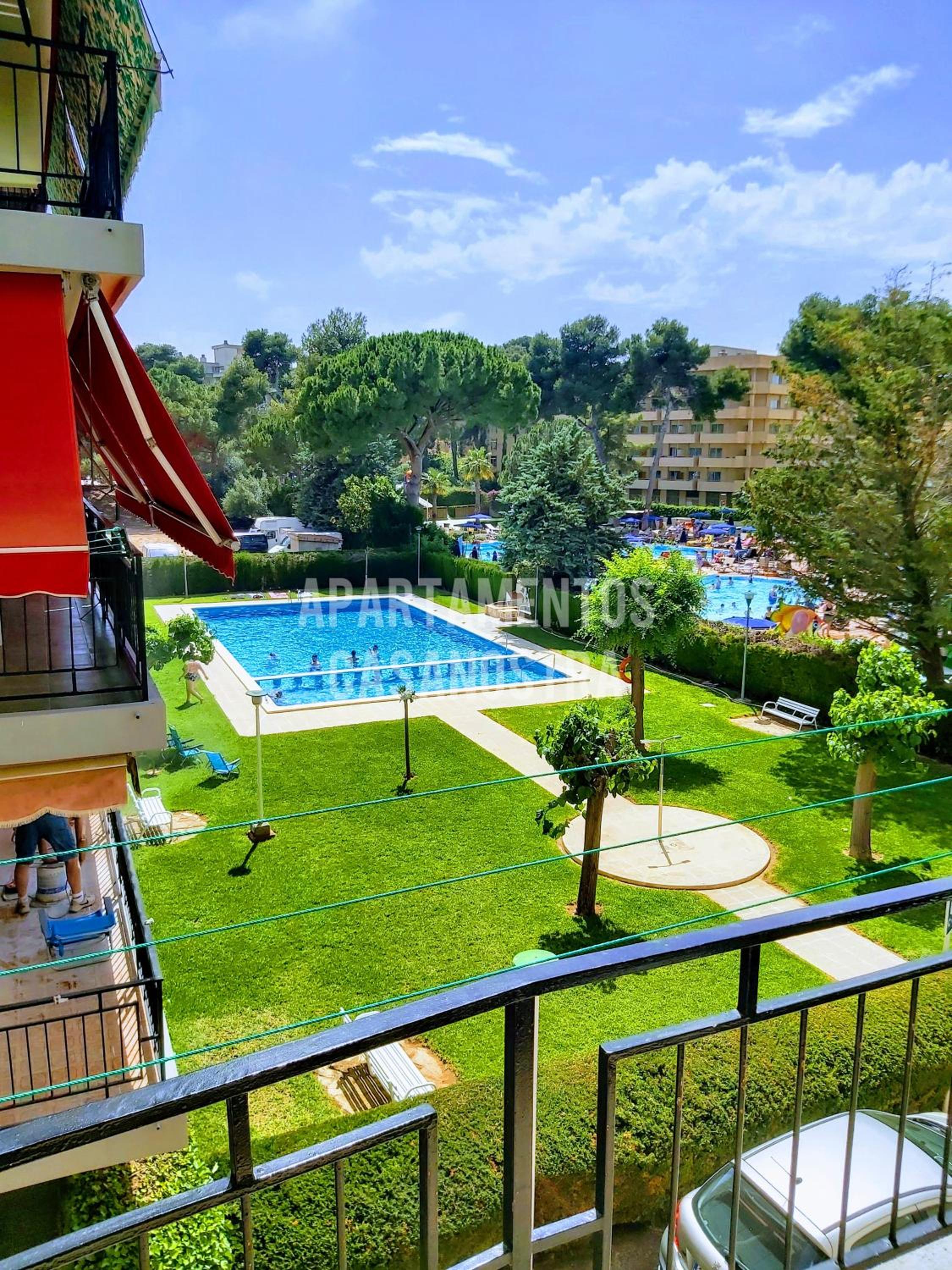 Apartment with Balcony - Photo 48