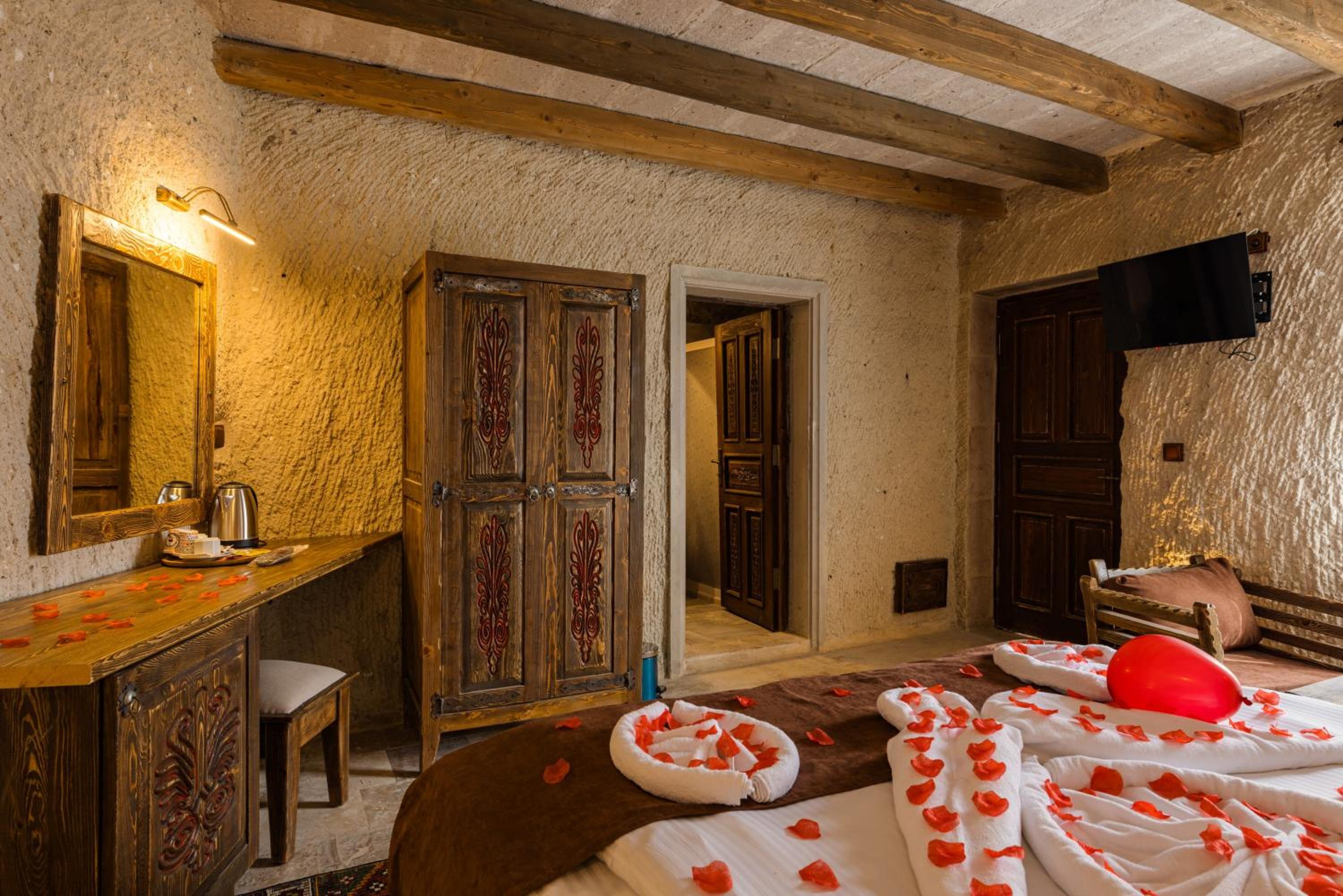 Suite - Photo 6
