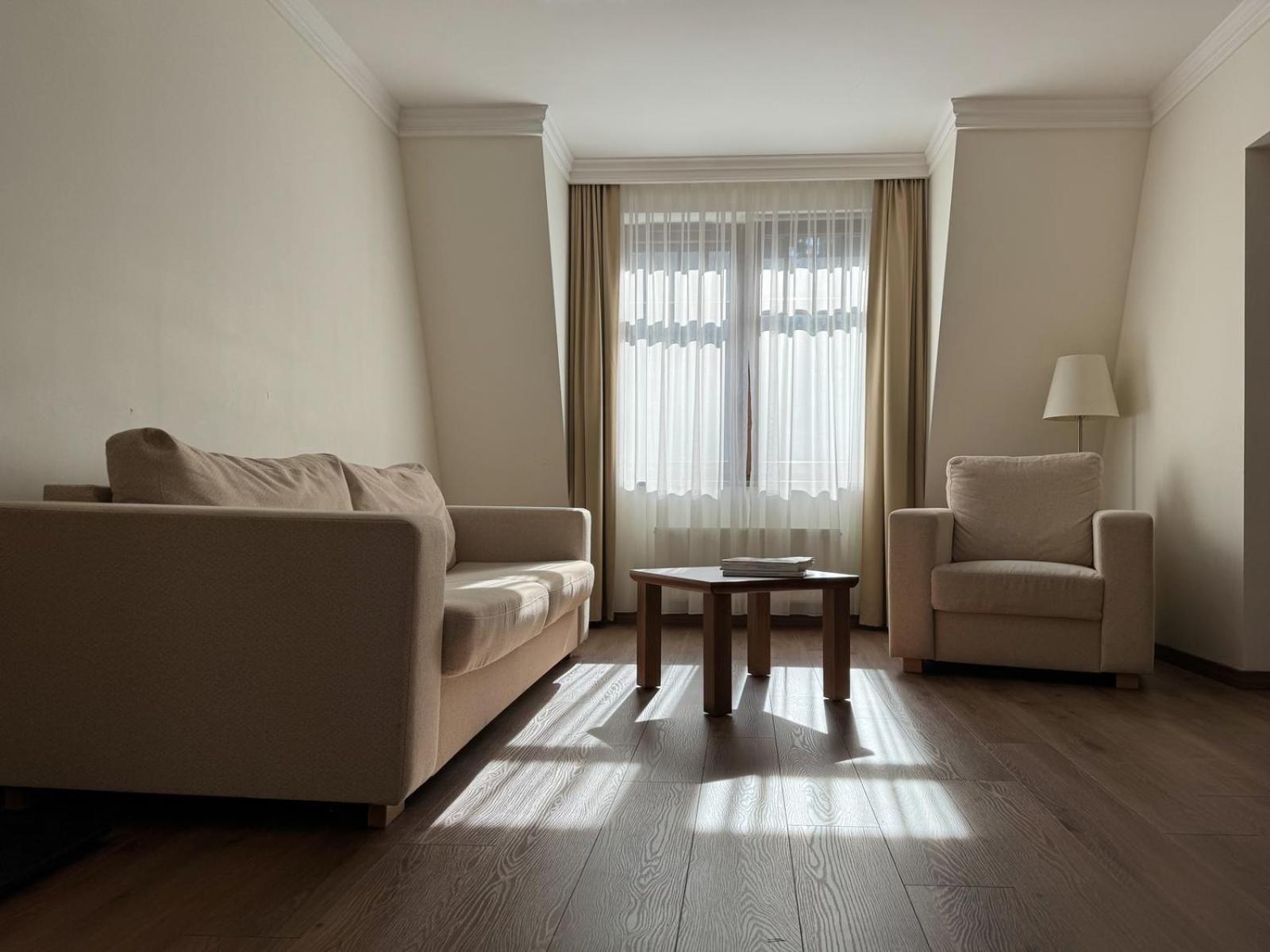 Apartment - Photo 2