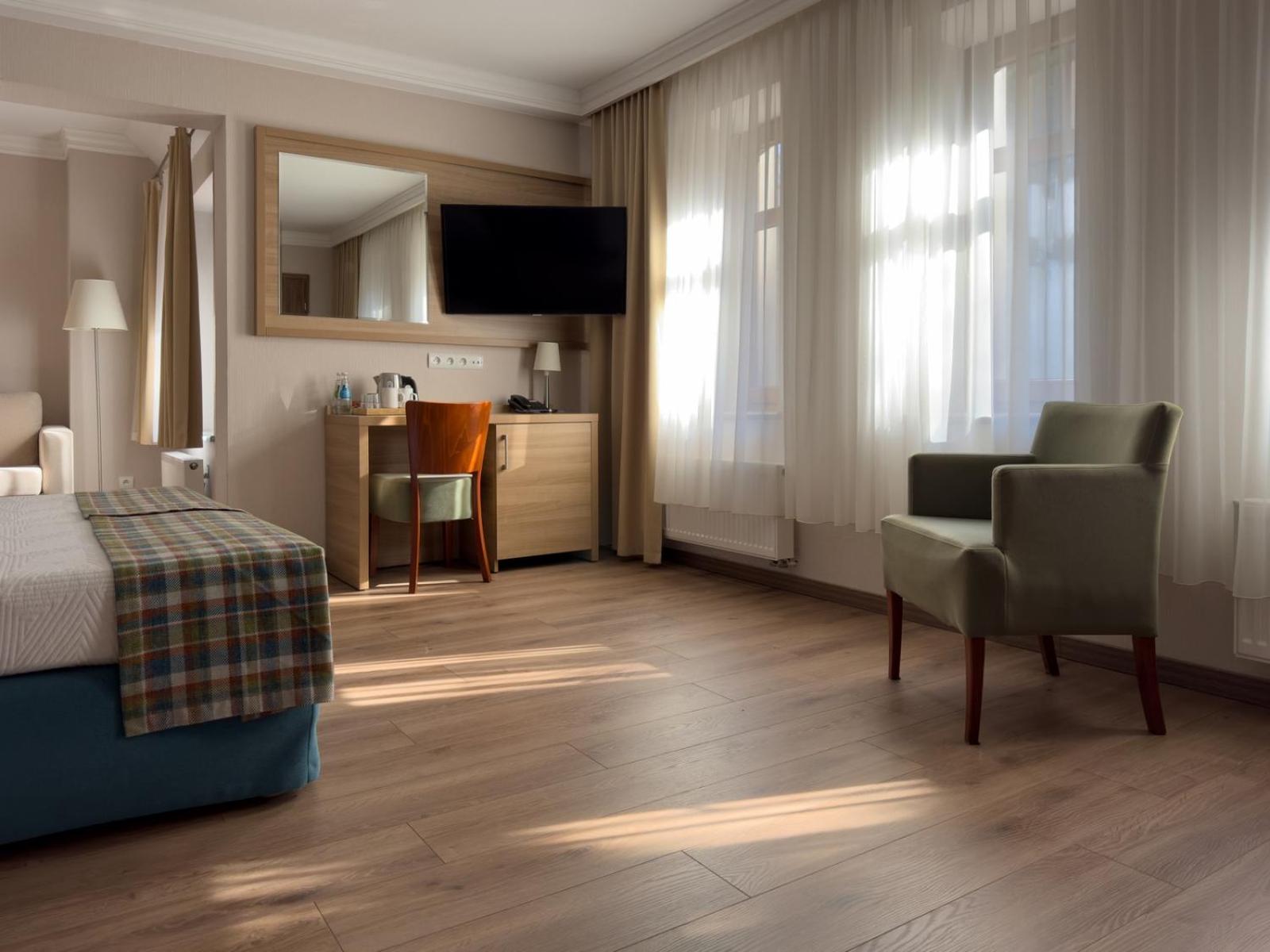 Superior Double Room - Photo 17