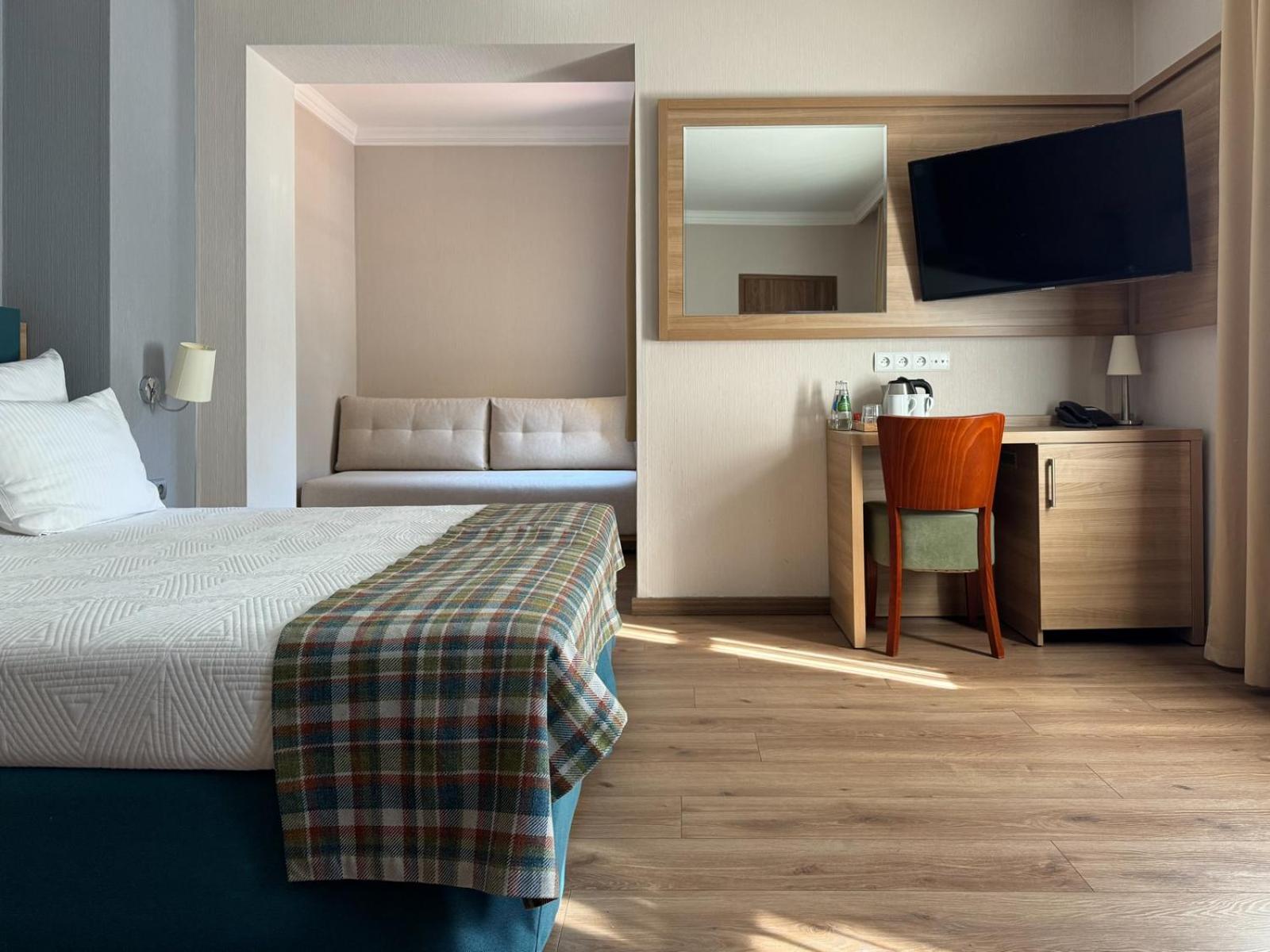 Superior Double Room - Photo 21
